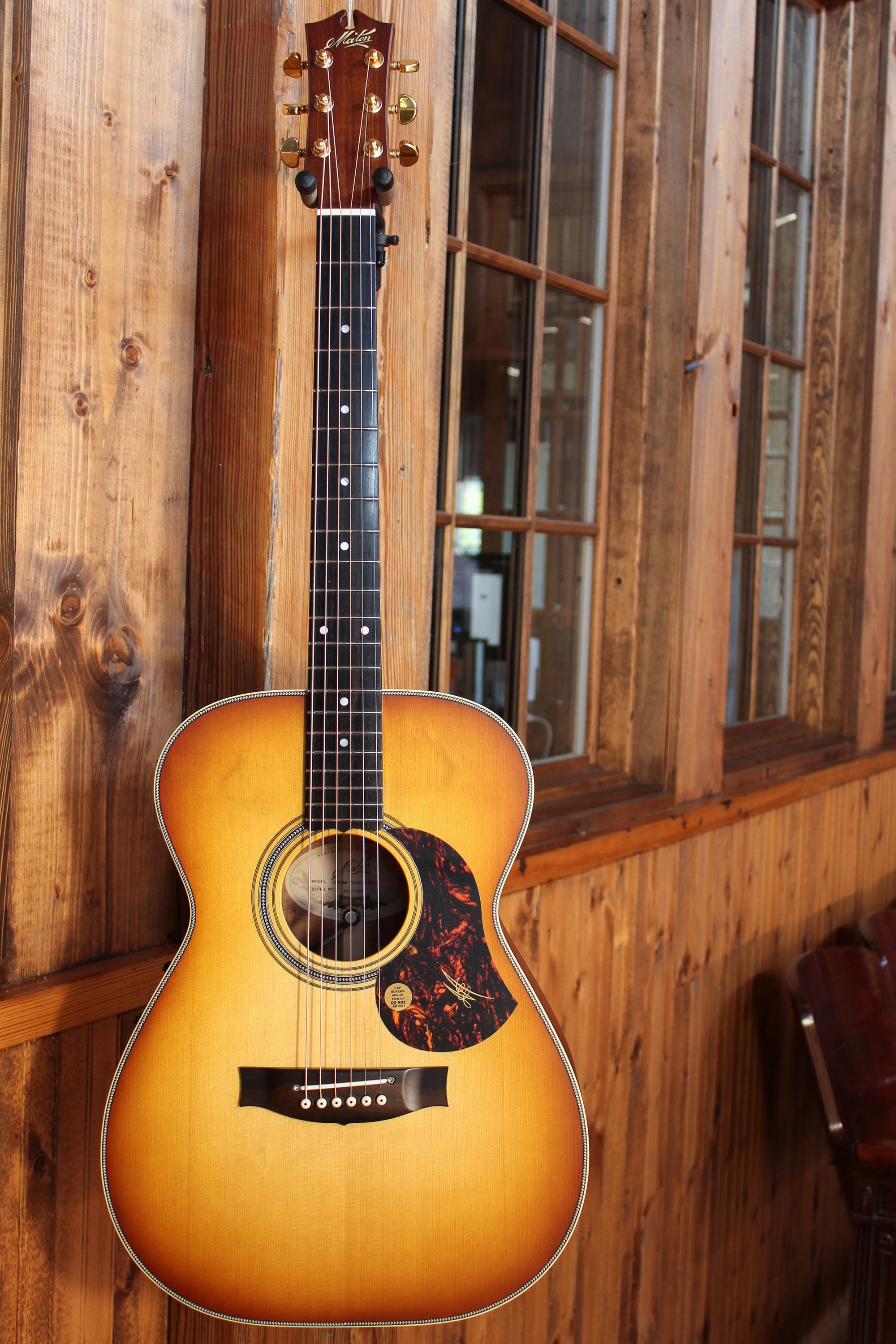 Maton Guitars EBG808 Nashville - 14183 - Artisan Guitars