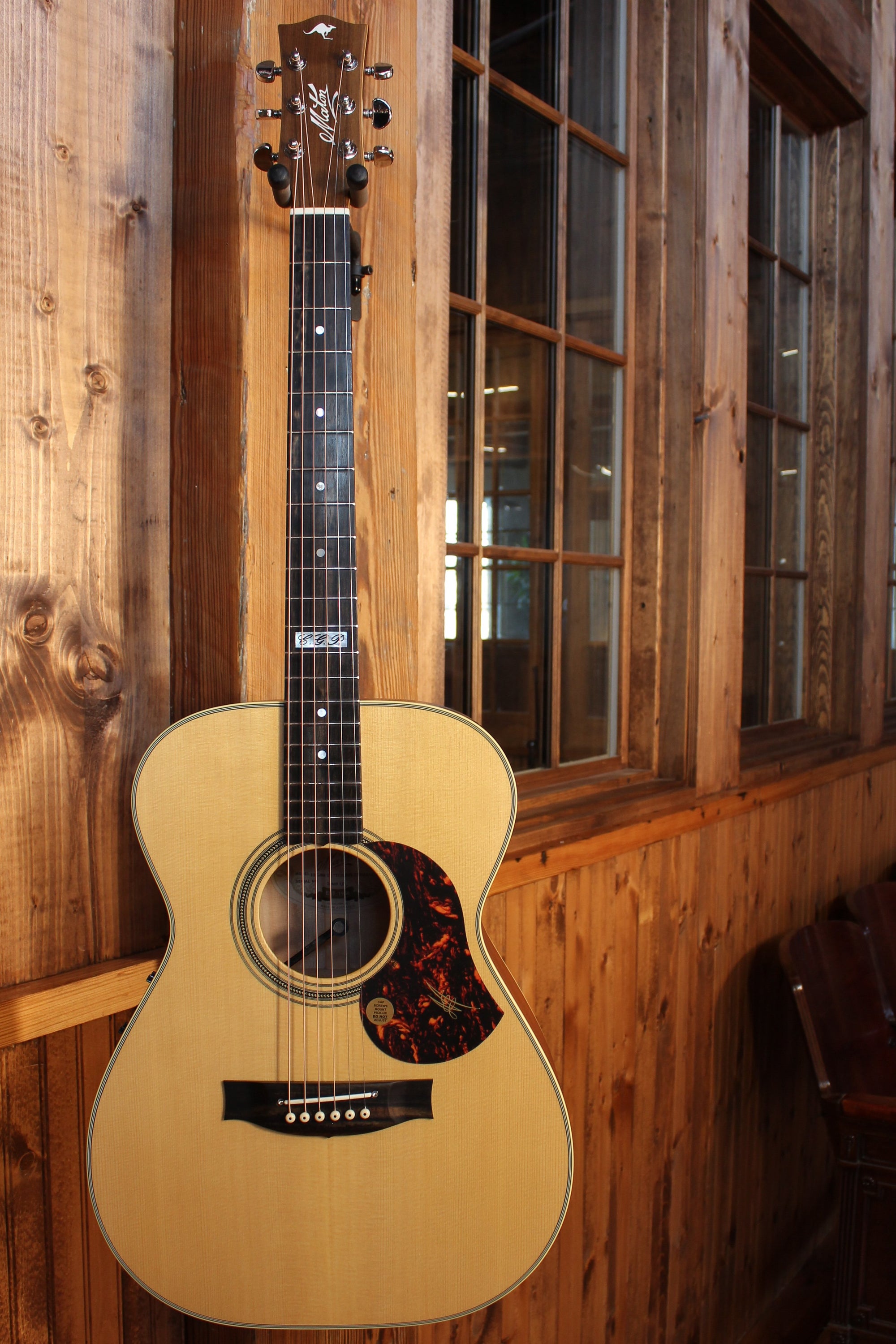 Maton EBG 808 TE Tommy Emmanuel Signature Guitar - Artisan Guitars