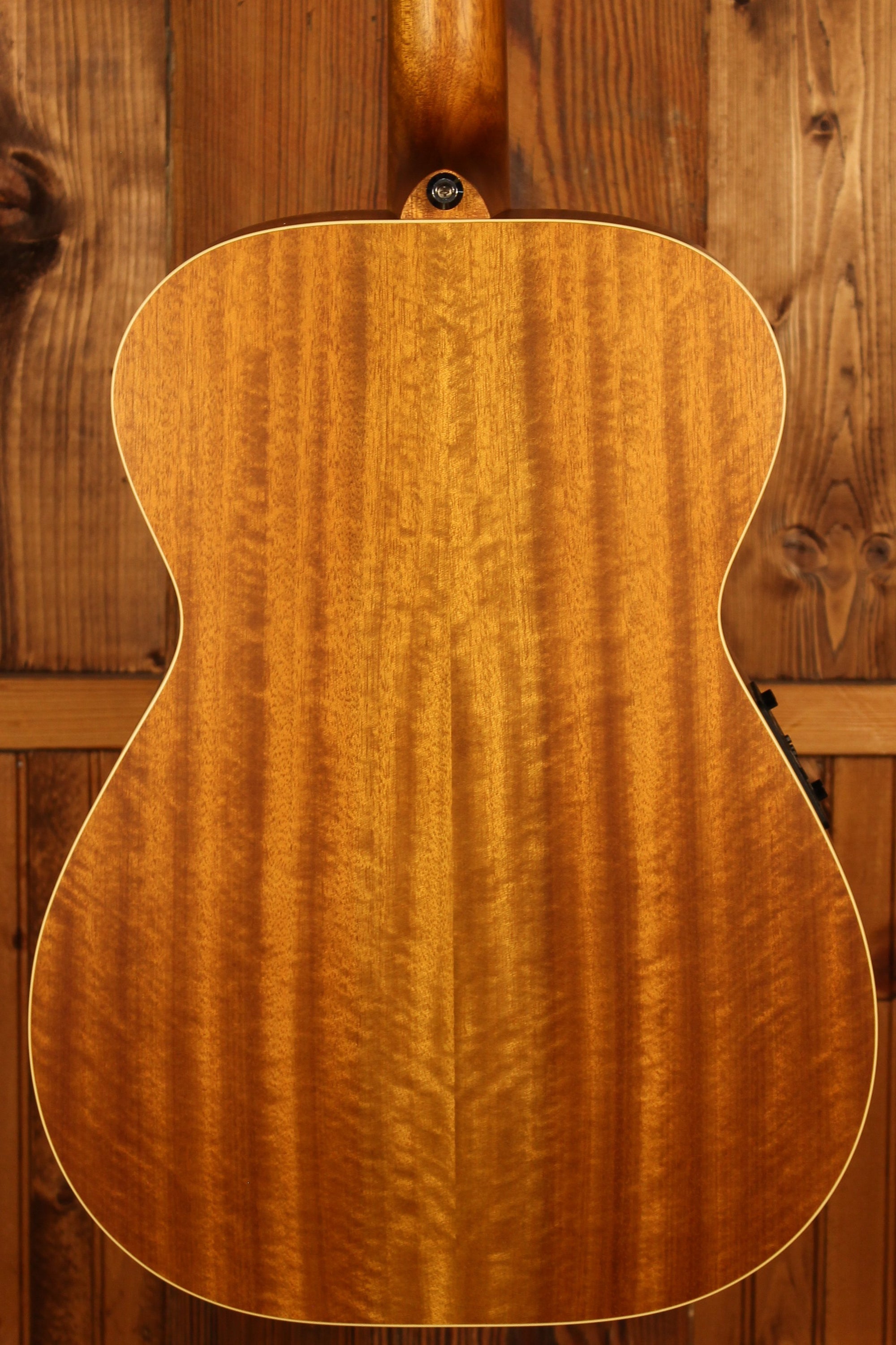 Maton EBG 808 TE Tommy Emmanuel Signature Guitar - Artisan Guitars