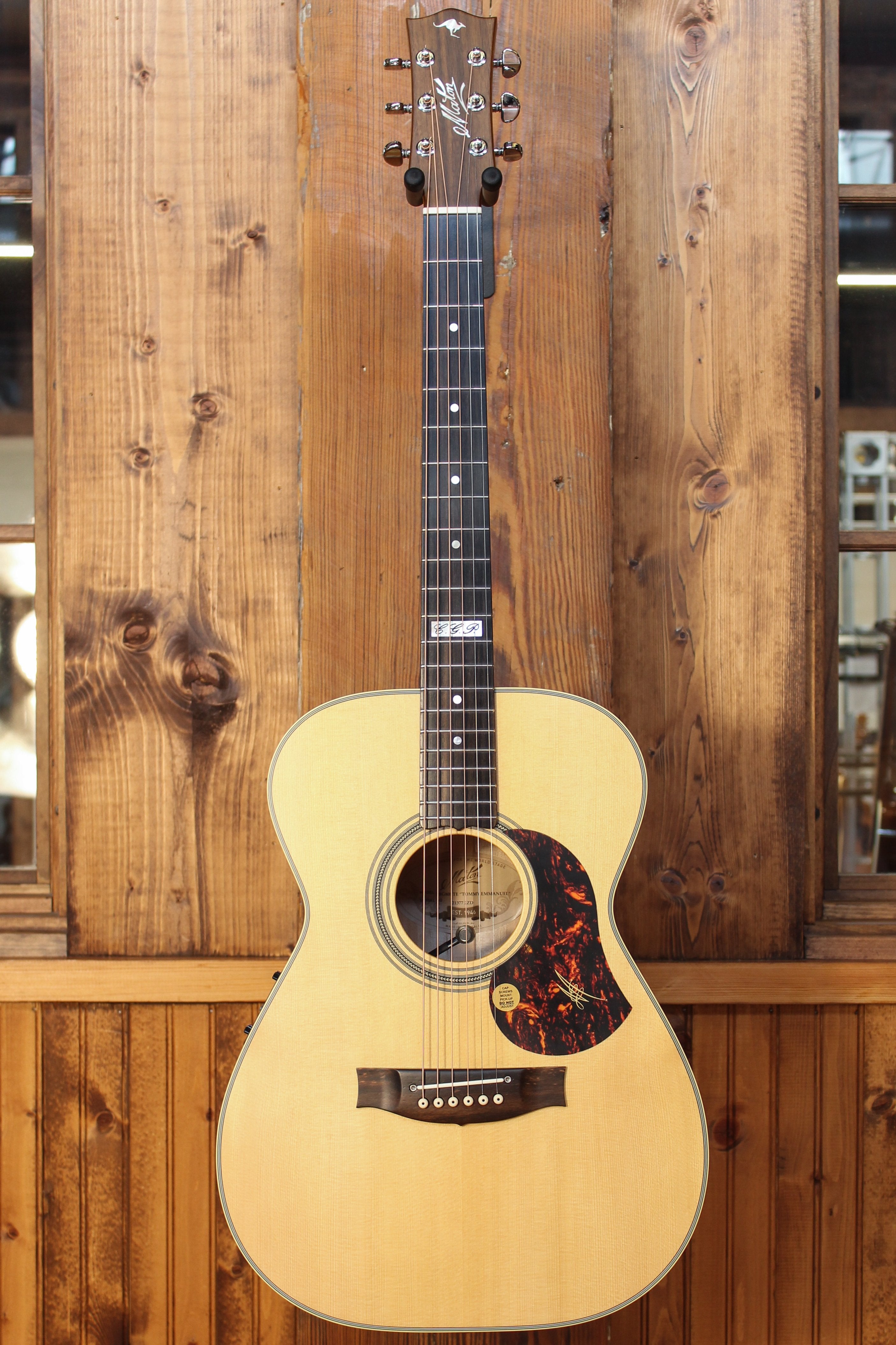 Maton EBG 808 TE Tommy Emmanuel Signature Guitar - Artisan Guitars