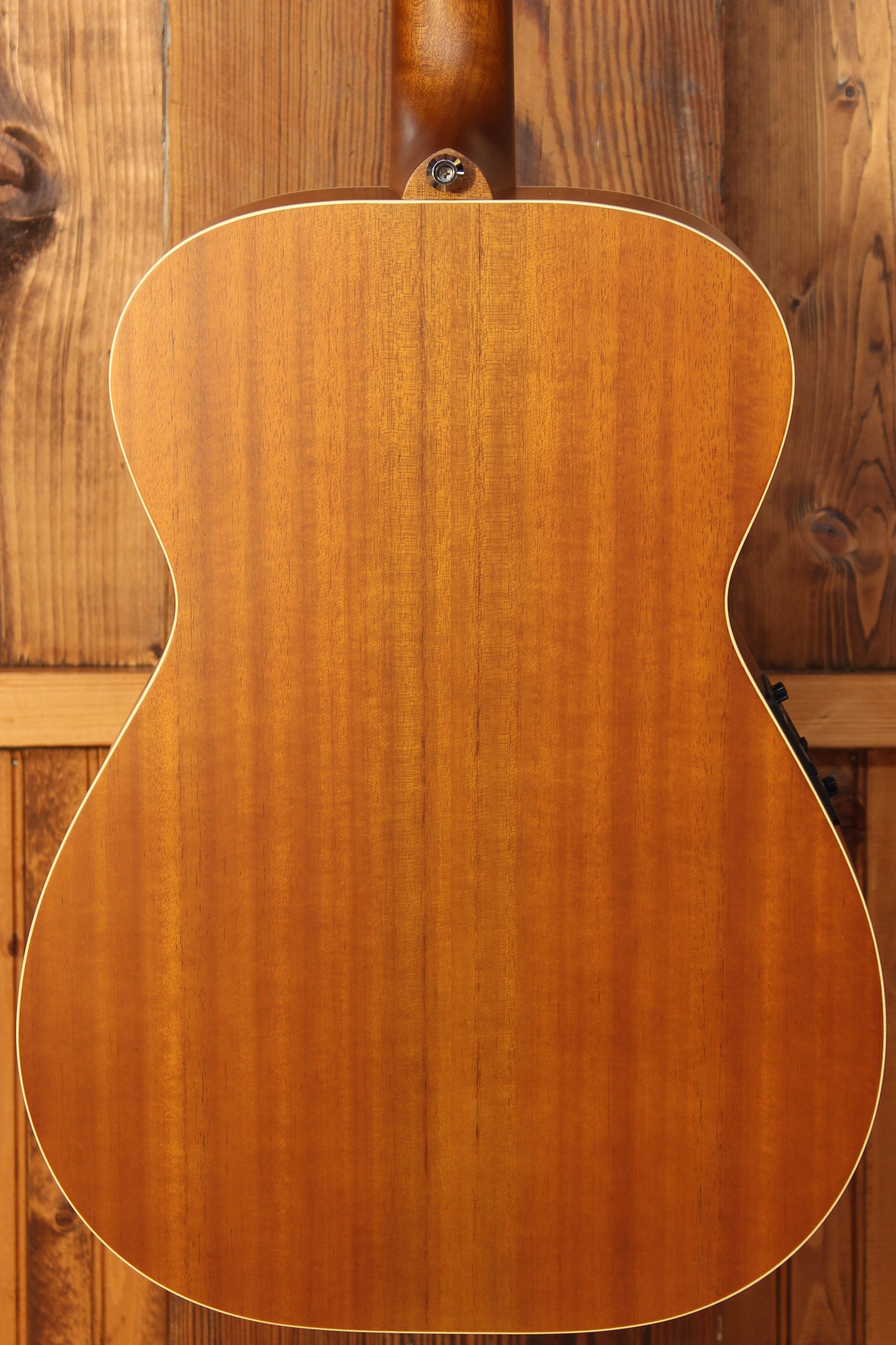 Maton EBG 808 TE Tommy Emmanuel Signature Guitar - Artisan Guitars