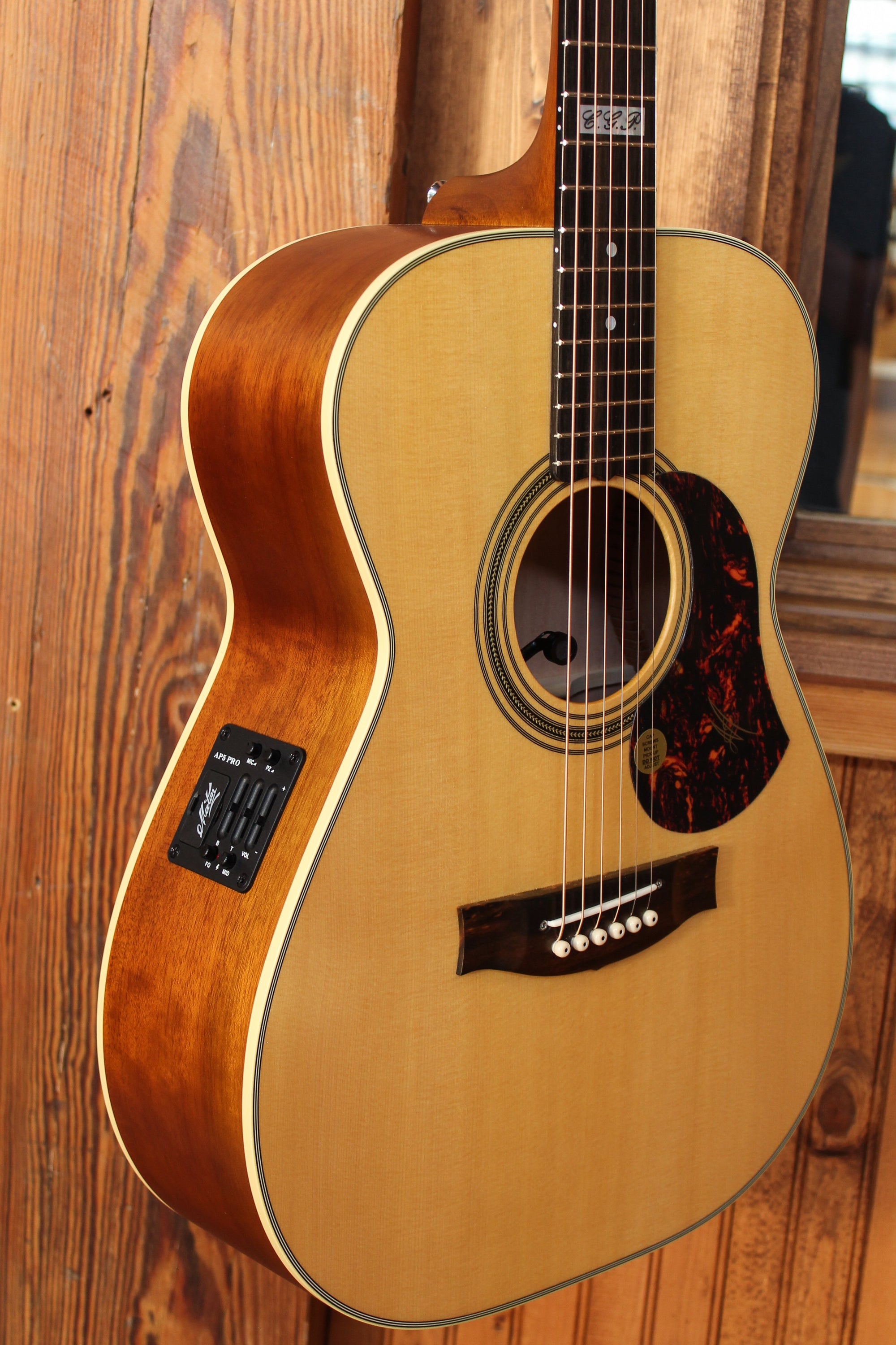 Maton EBG 808 TE Tommy Emmanuel Signature Guitar - Artisan Guitars