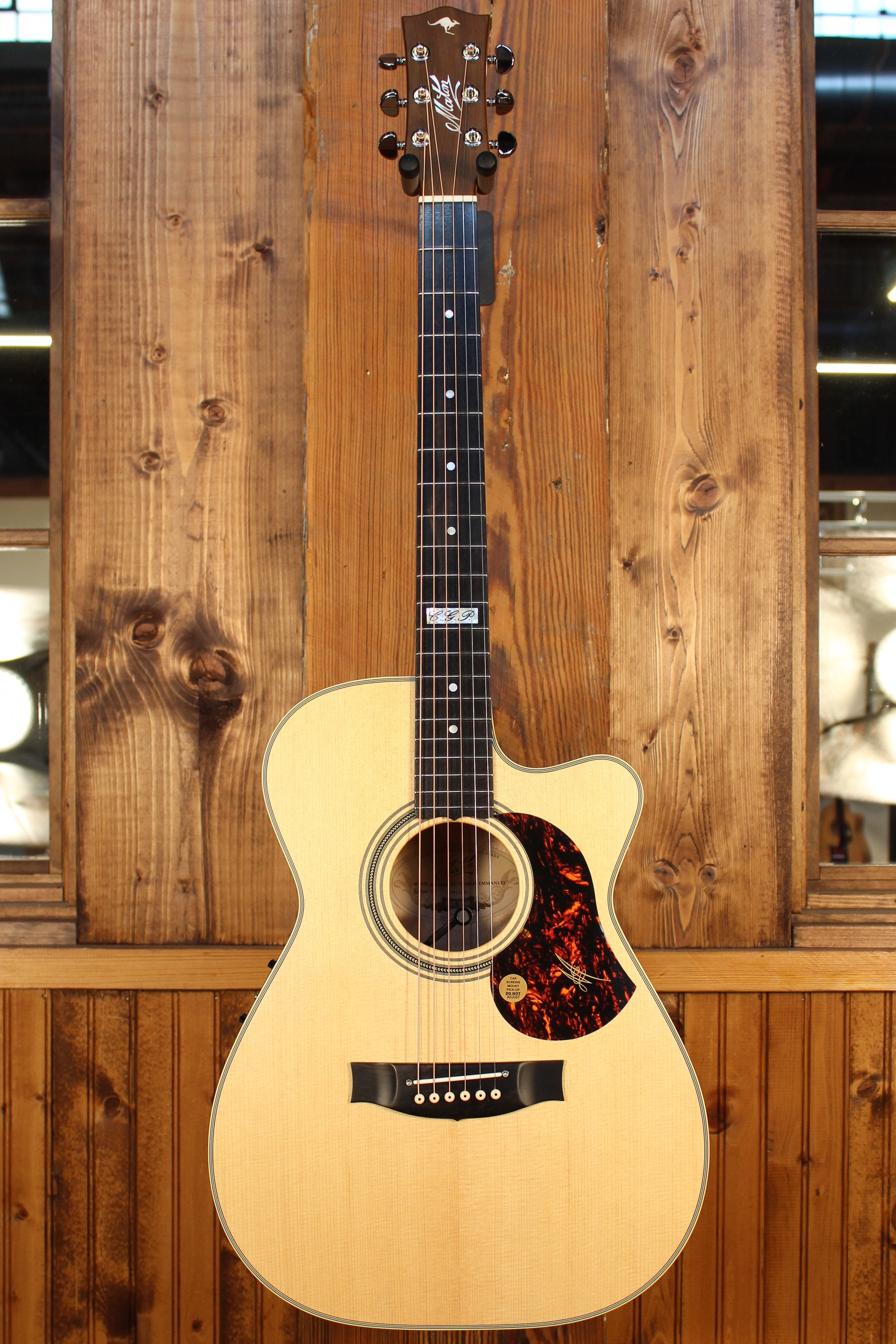 Maton Guitars EBG 808C Tommy Emmanuel Floor Model - 14079 - Artisan Guitars