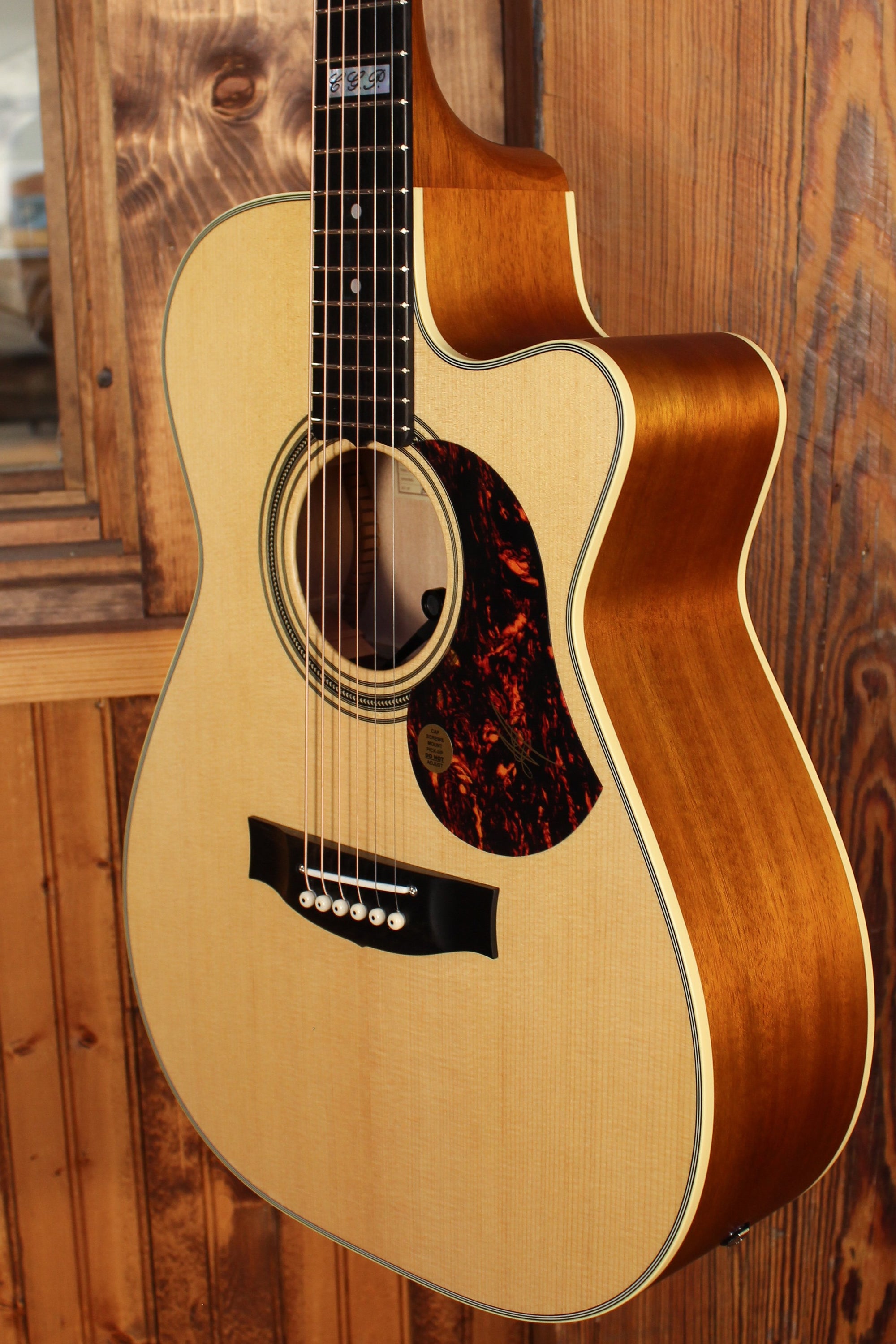 Maton Guitars EBG 808C Tommy Emmanuel Floor Model - 14079 - Artisan Guitars
