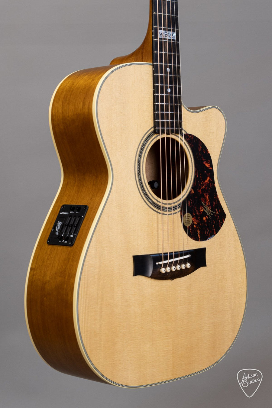 Maton Guitars EBG 808C TE Tommy Emmanuel Signature Cutaway ID-15082 - Artisan Guitars