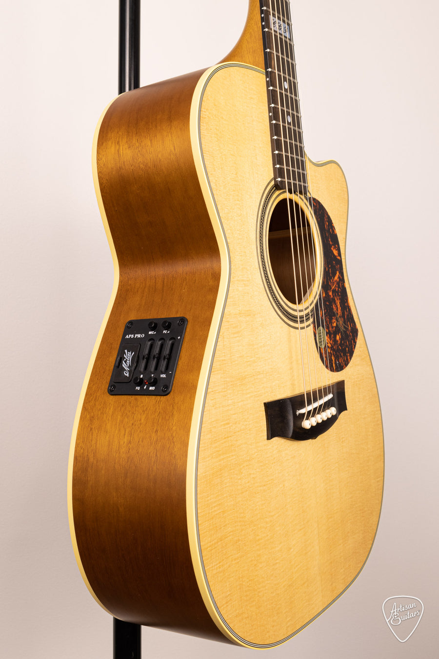 Maton Guitars EBG-808-TEC Tommy Emmanuel Cutaway - 16503