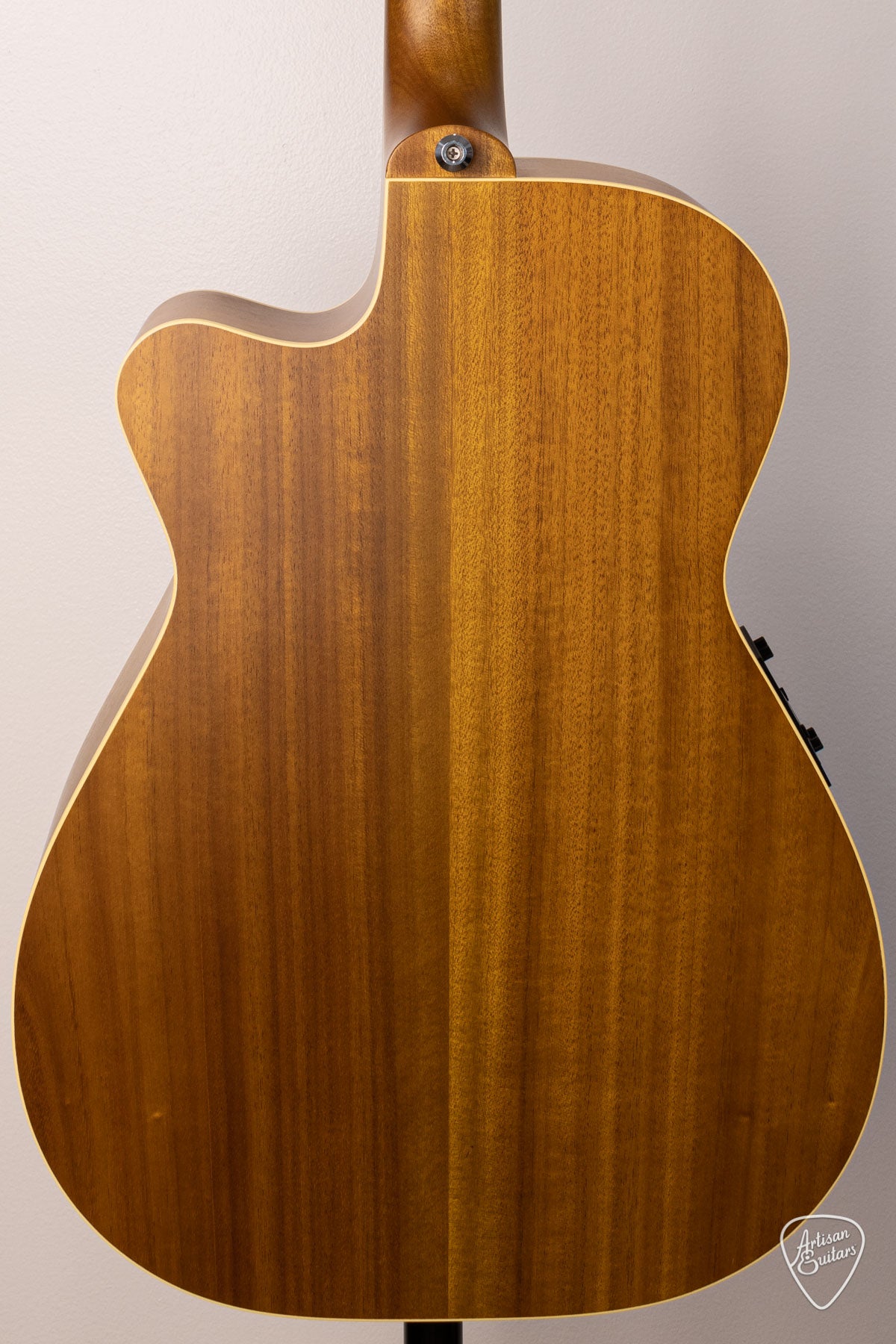 Maton Guitars EBG-808-TEC Tommy Emmanuel Cutaway - 16502