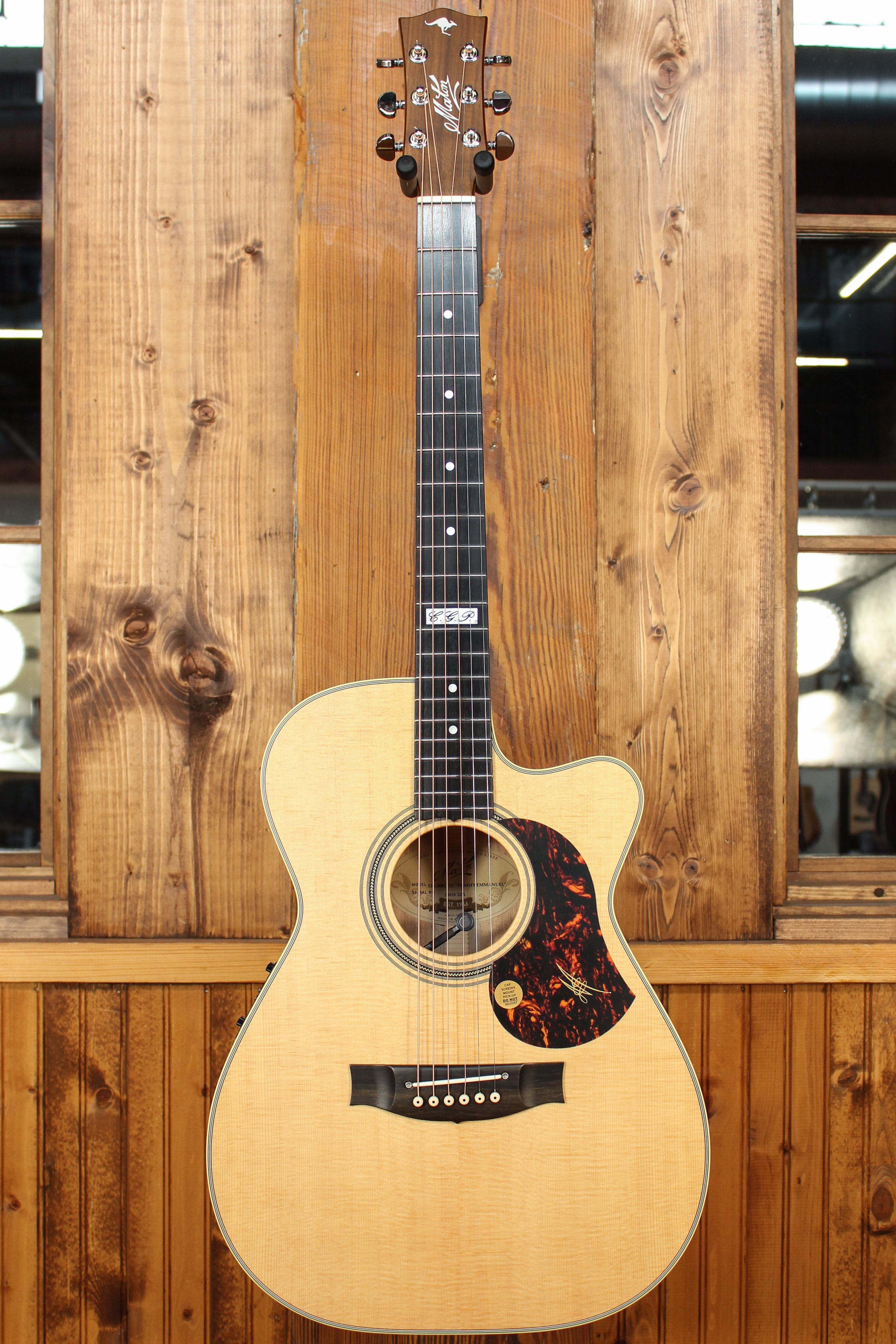 Maton EBG 808C TE Tommy Emmanuel Signature Guitar Cutaway - Artisan Guitars