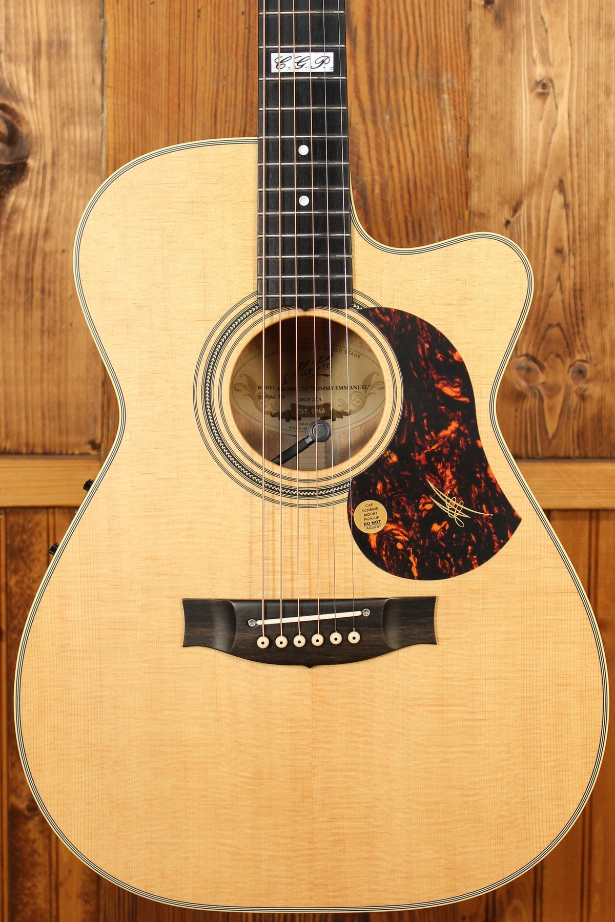 Maton EBG 808C TE Tommy Emmanuel Signature Guitar Cutaway - Artisan Guitars