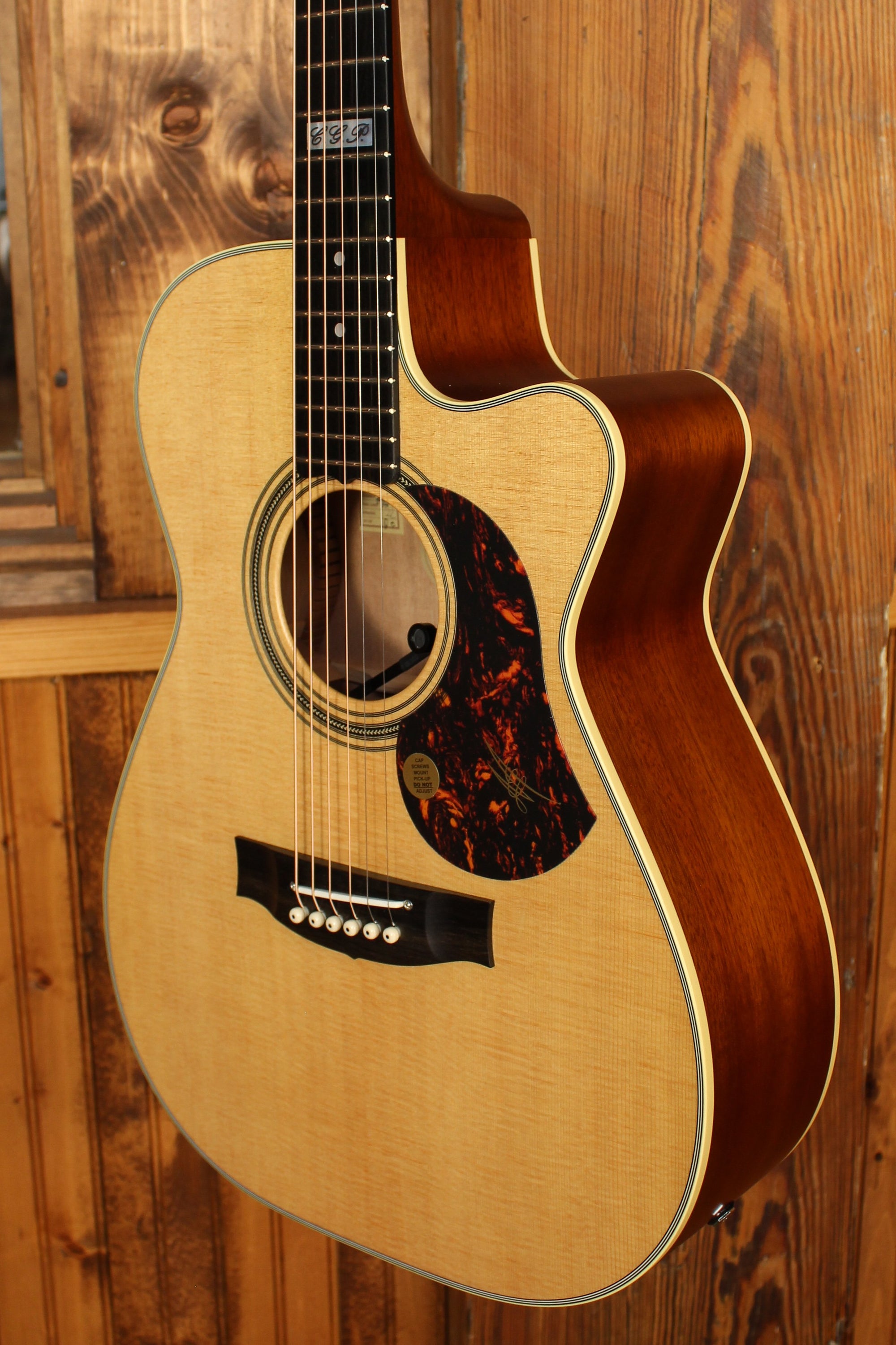 Maton EBG 808C TE Tommy Emmanuel Signature Guitar Cutaway - Artisan Guitars