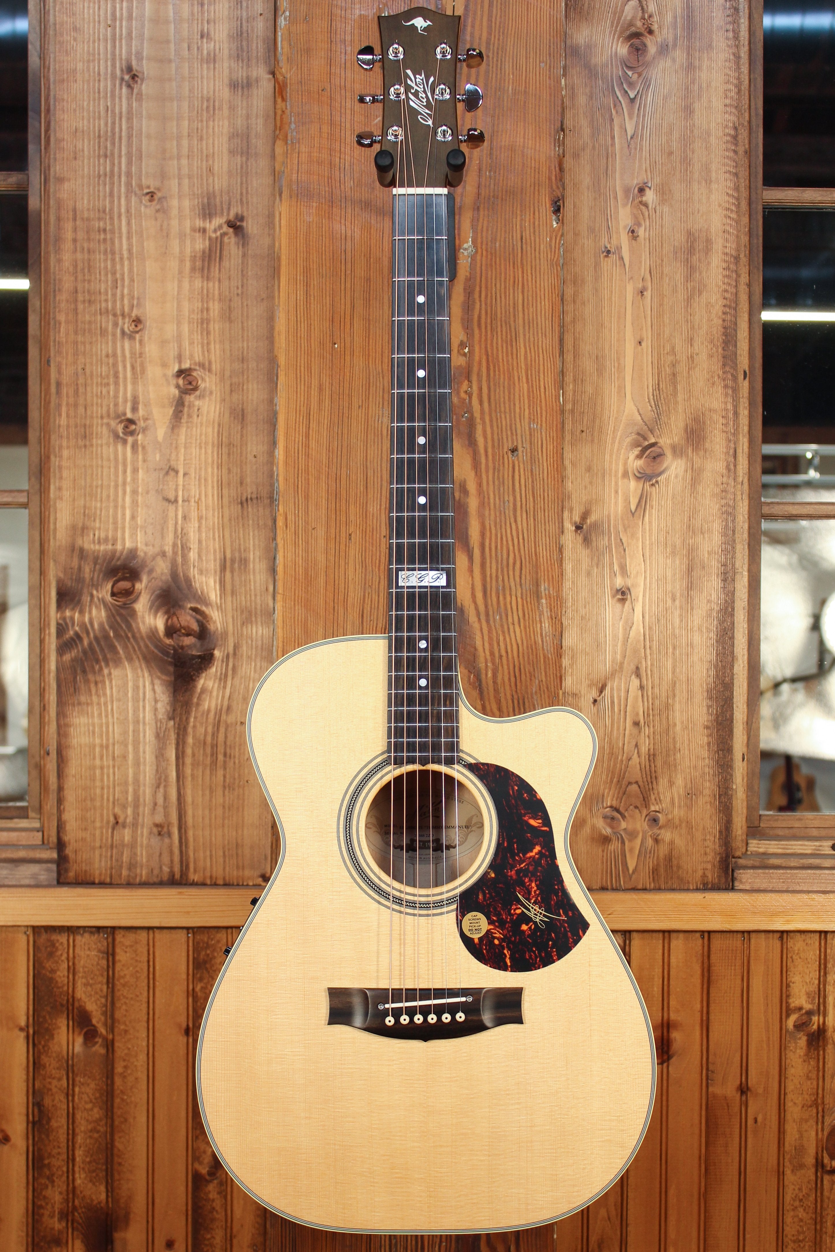 Maton EBG 808C TE Tommy Emmanuel Signature Guitar Cutaway - Artisan Guitars