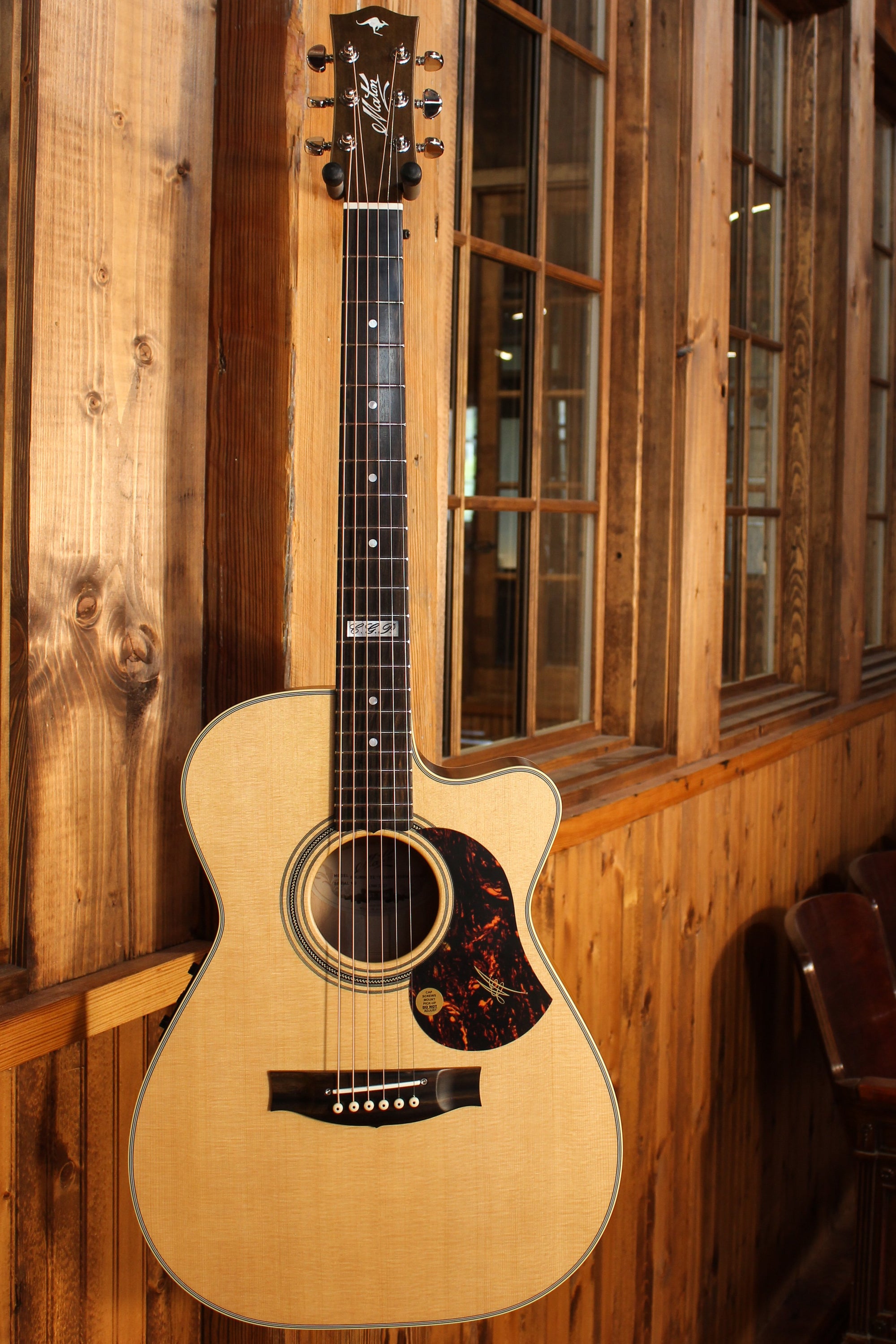 Maton EBG 808C TE Tommy Emmanuel Signature Guitar Cutaway - Artisan Guitars