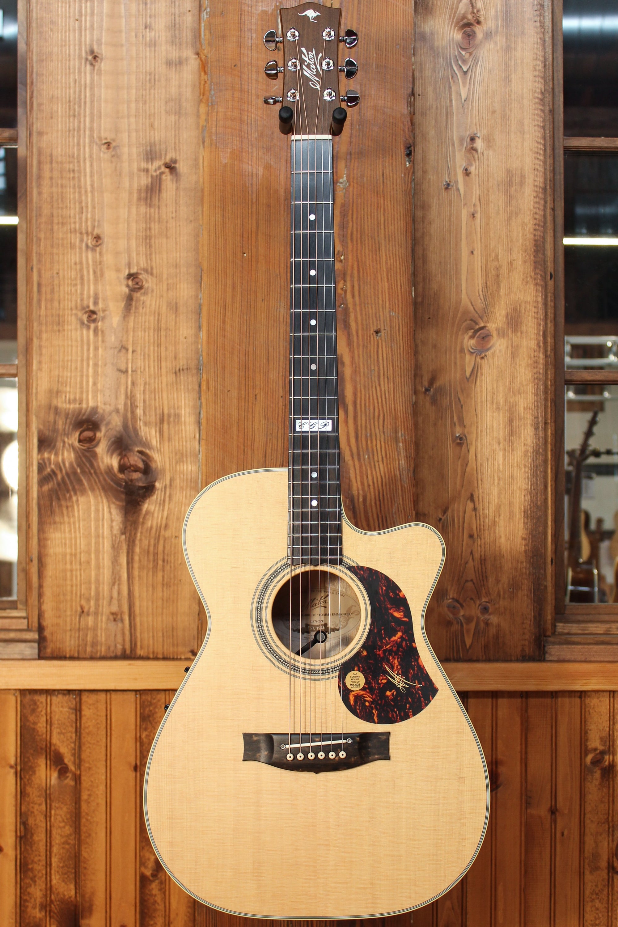Maton Guitars EBG 808C Tommy Emmanuel - 14165 - Artisan Guitars