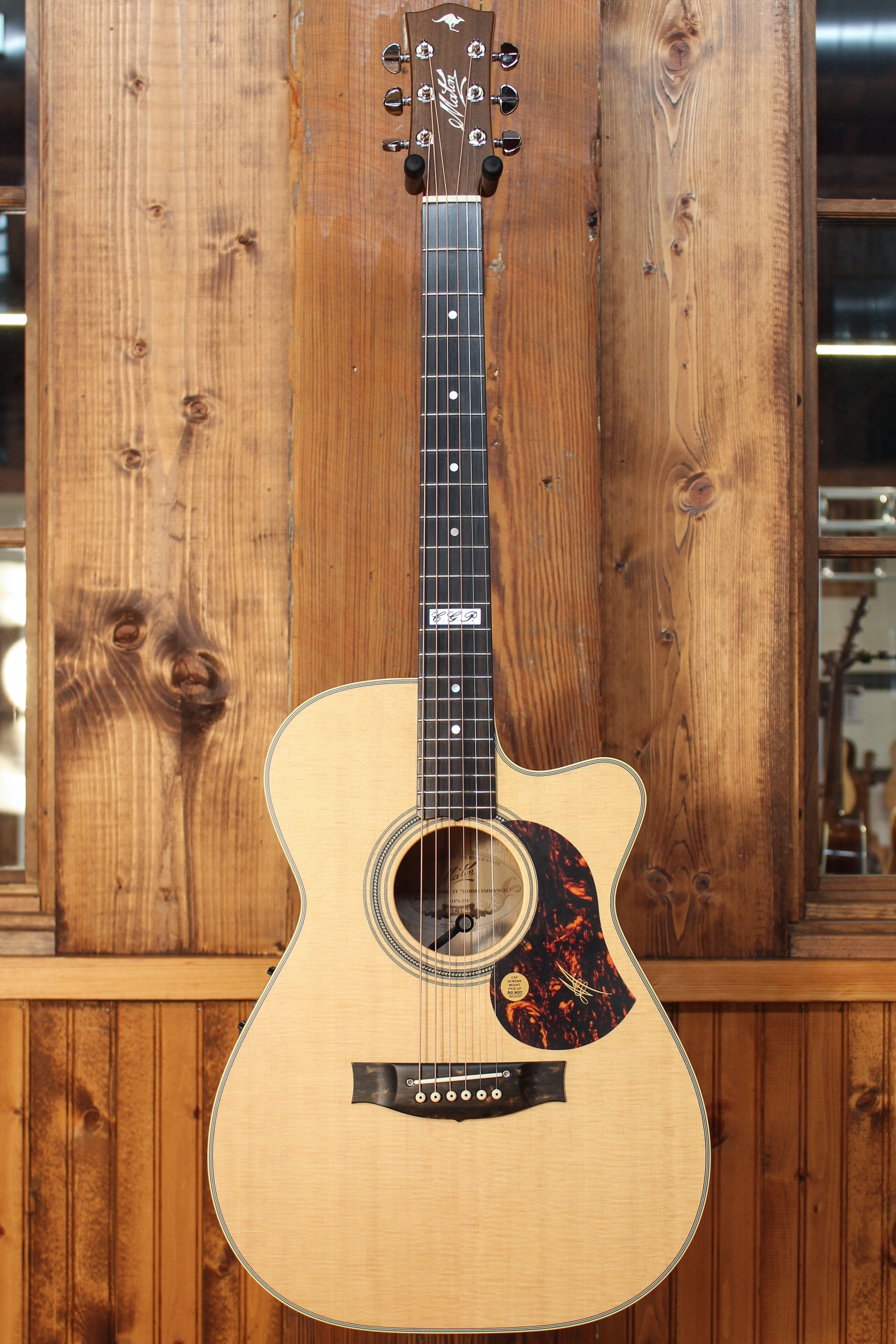 Maton Guitars EBG 808C Tommy Emmanuel - 14165 - Artisan Guitars