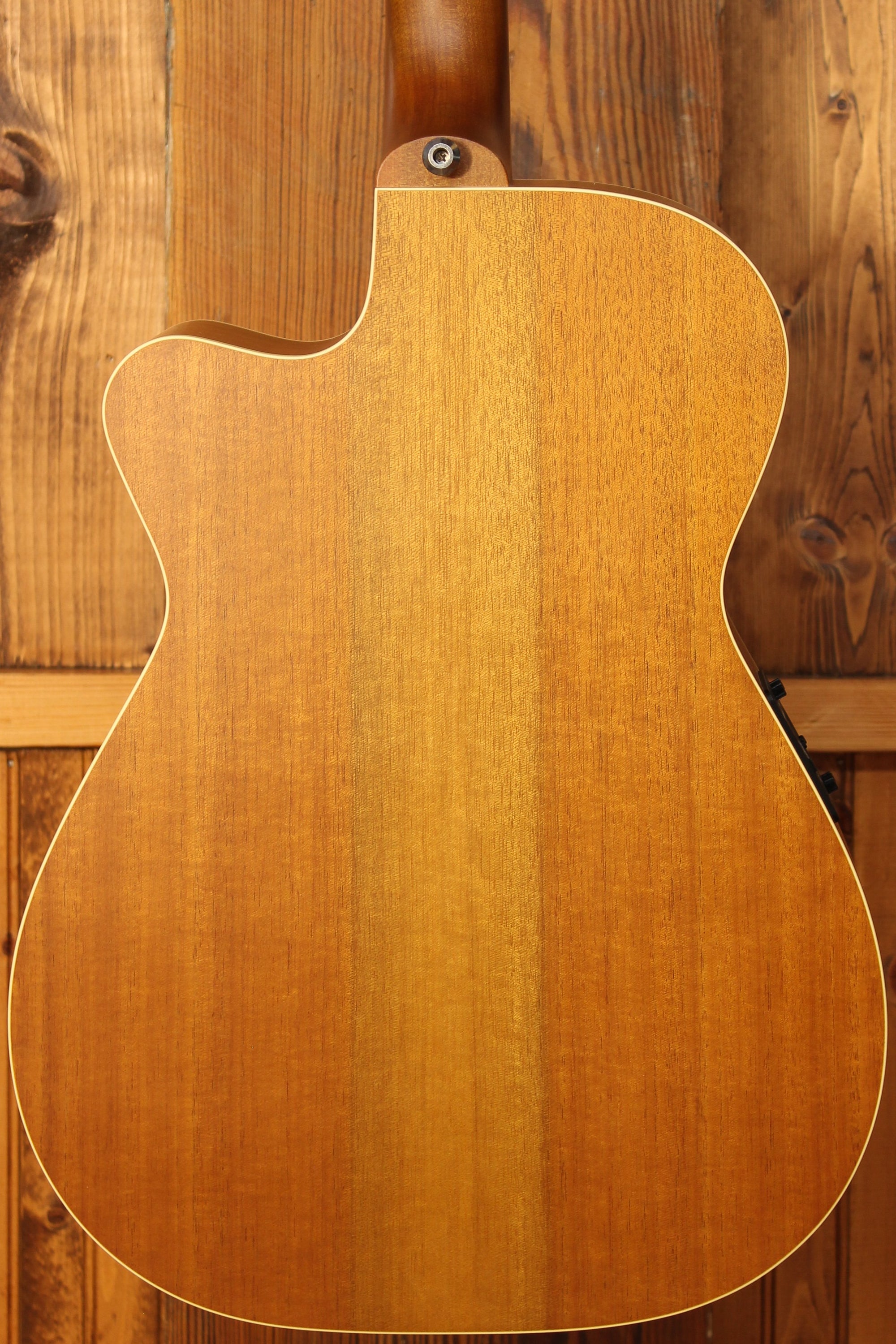 Maton Guitars EBG 808C Tommy Emmanuel - 14165 - Artisan Guitars