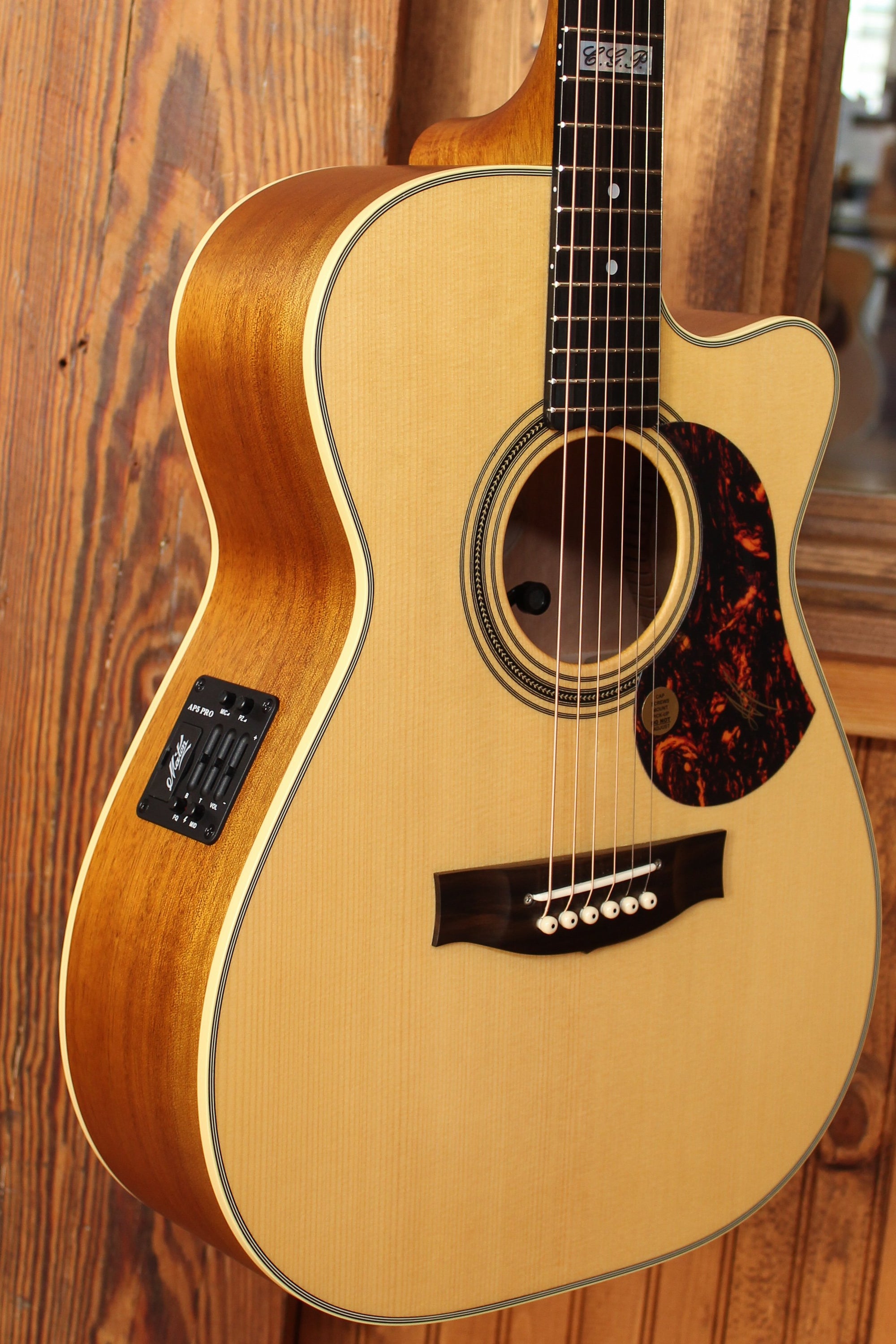 Maton Guitars EBG 808C Tommy Emmanuel - 14163 - Artisan Guitars