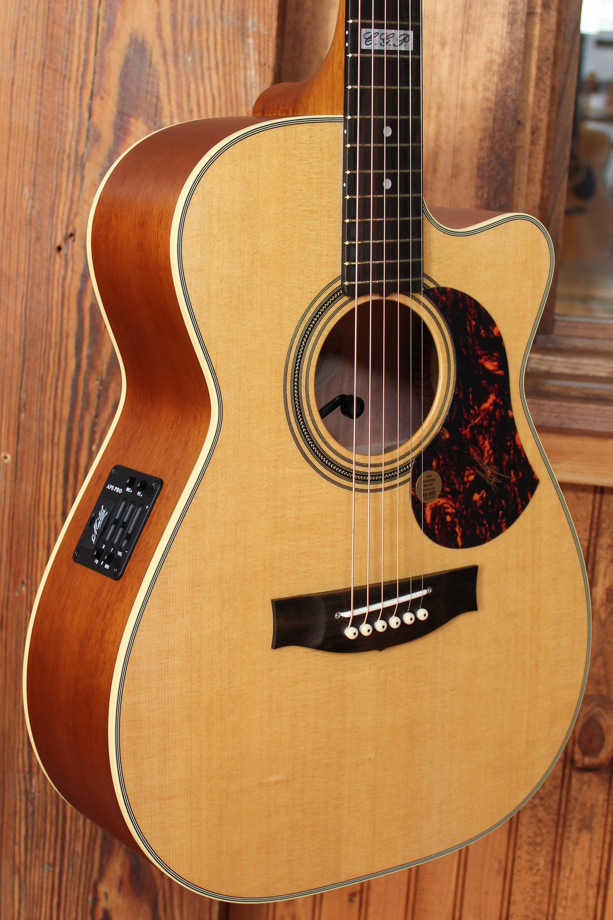 Maton EBG 808C TE Tommy Emmanuel Signature Guitar Cutaway - Artisan Guitars