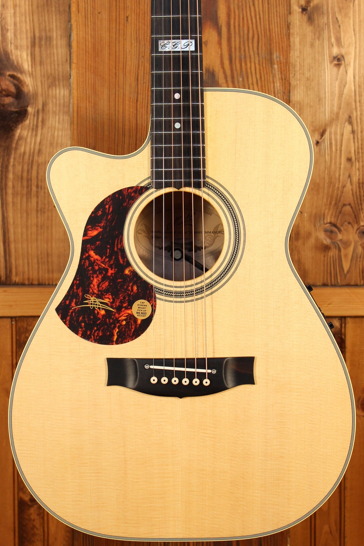 Maton EBG808 TE Cutaway Left-Handed Tommy Emmanuel Signature Model - Artisan Guitars