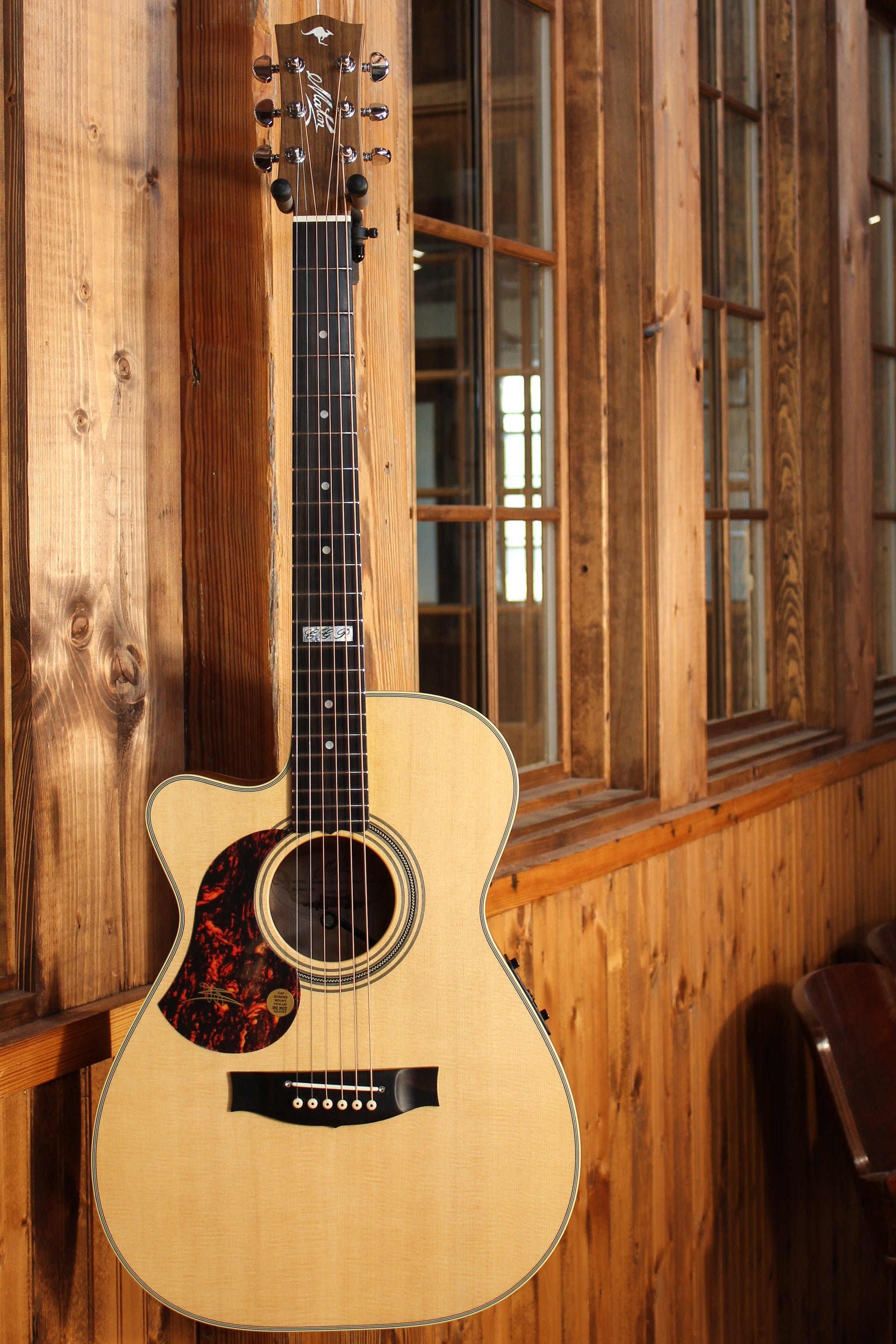 Maton EBG808 TE Cutaway Left-Handed Tommy Emmanuel Signature Model - Artisan Guitars