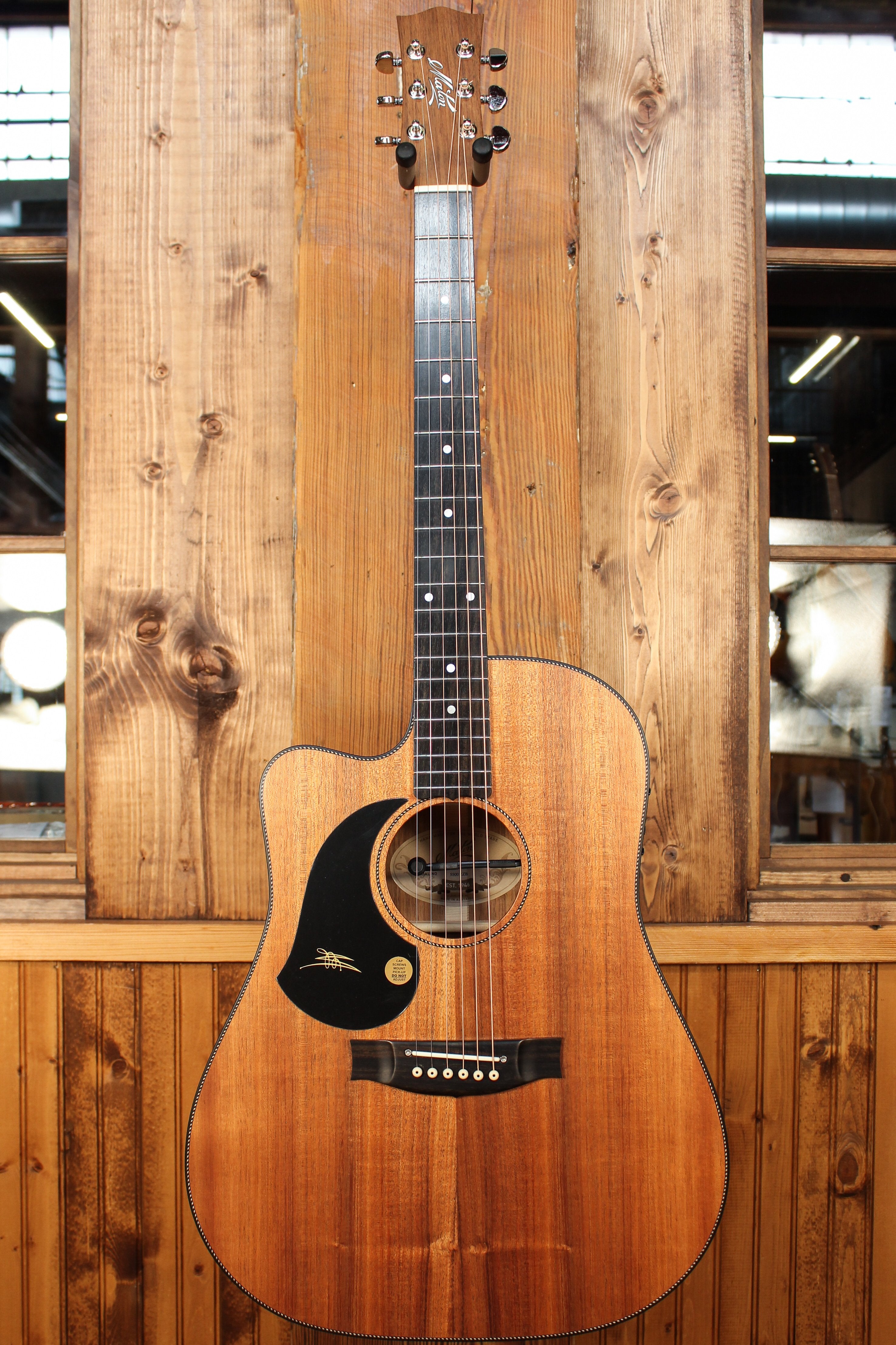 Maton EBW70C Lefty Blackwood Dreadnought - Artisan Guitars