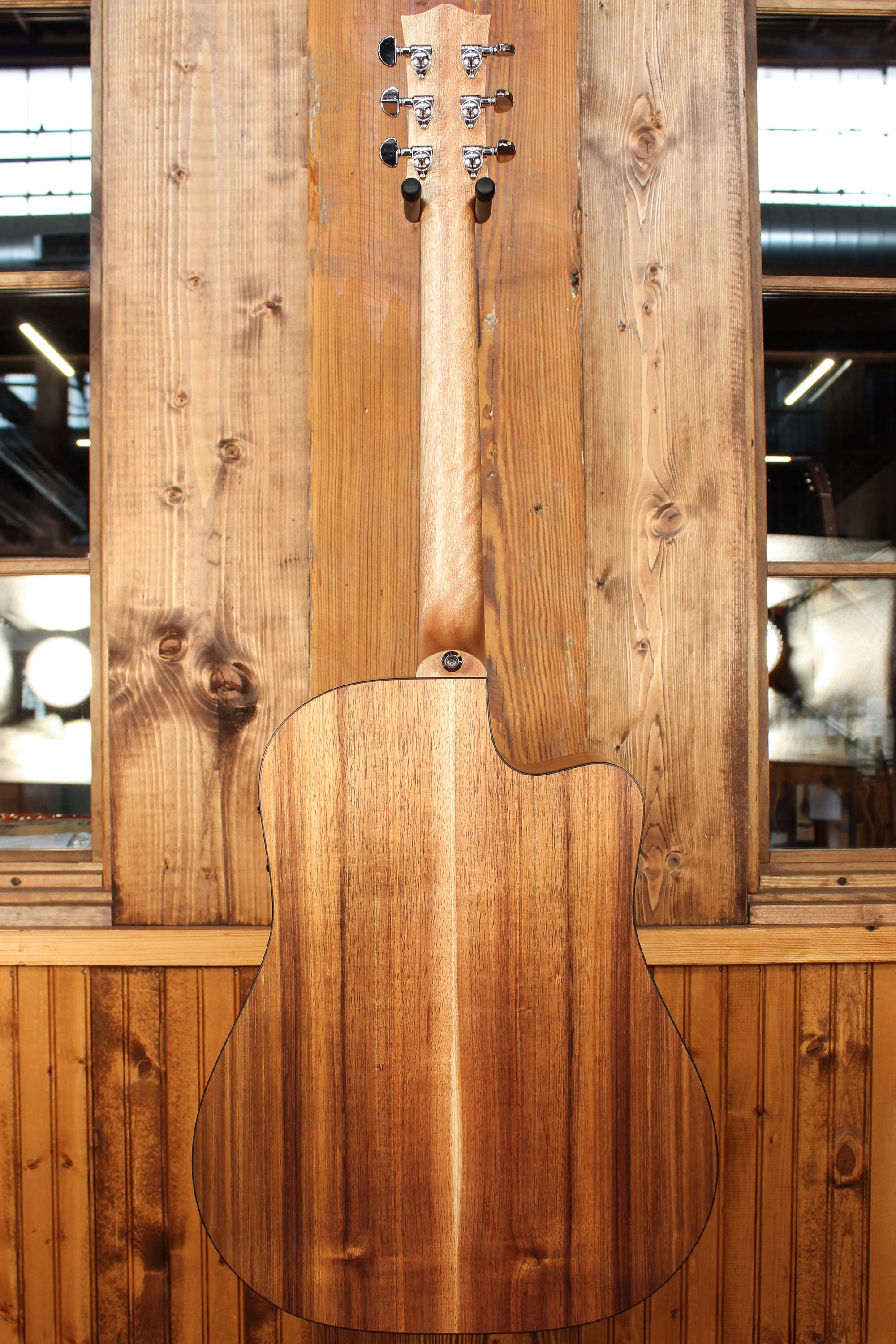 Maton EBW70C Lefty Blackwood Dreadnought - Artisan Guitars