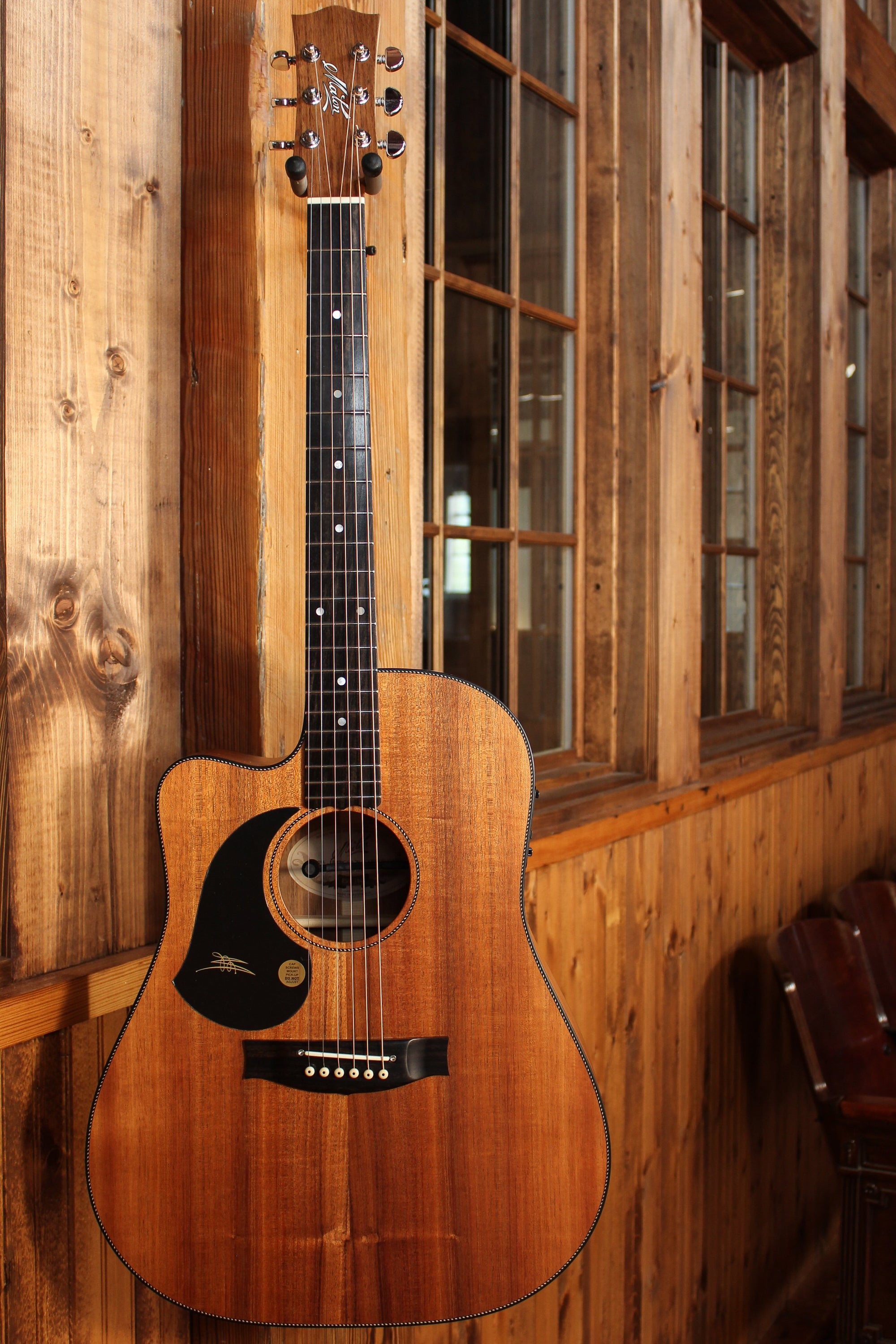 Maton EBW70C Lefty Blackwood Dreadnought - Artisan Guitars