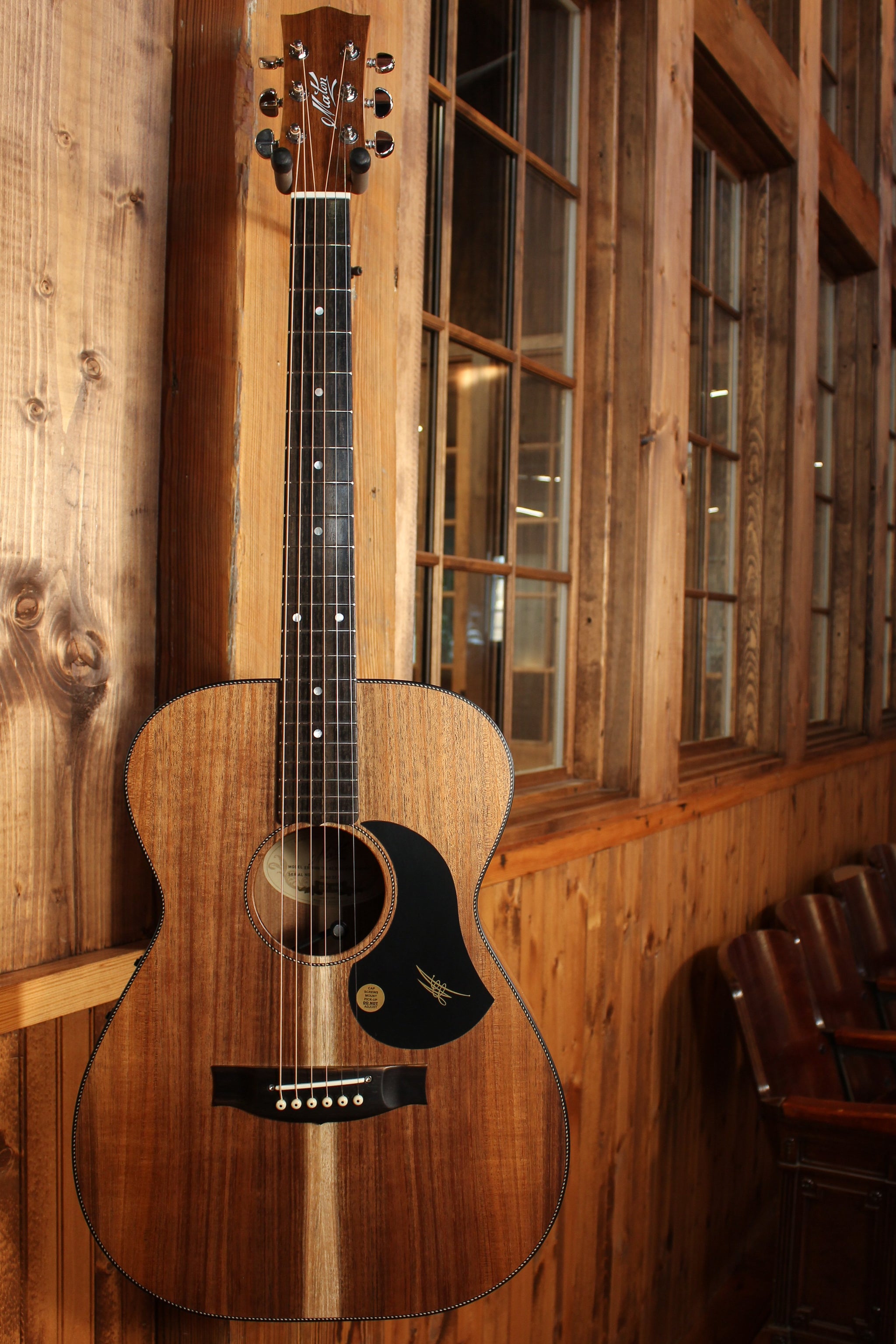 Maton EBW808 Guitar w/ Blackwood Top, Back & Sides w/ AP5 Pro Pickup System - Artisan Guitars