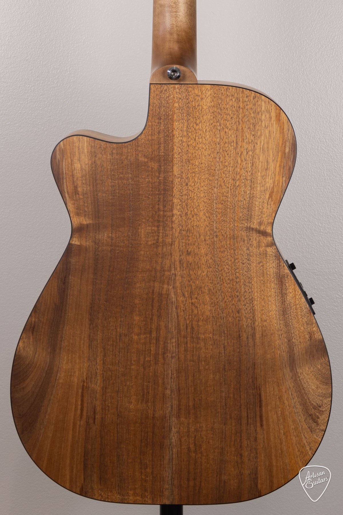 Maton Guitars All-Blackwood EBW-808C Cutaway - 16486