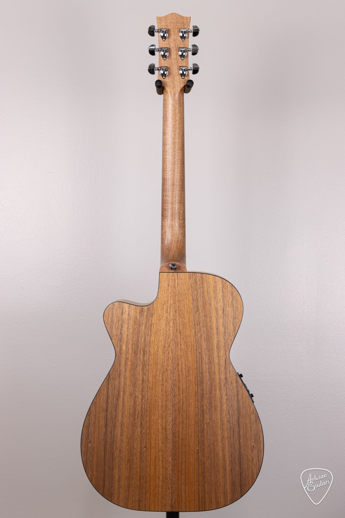 Maton Guitars All-Blackwood EBW-808C Cutaway - 16487