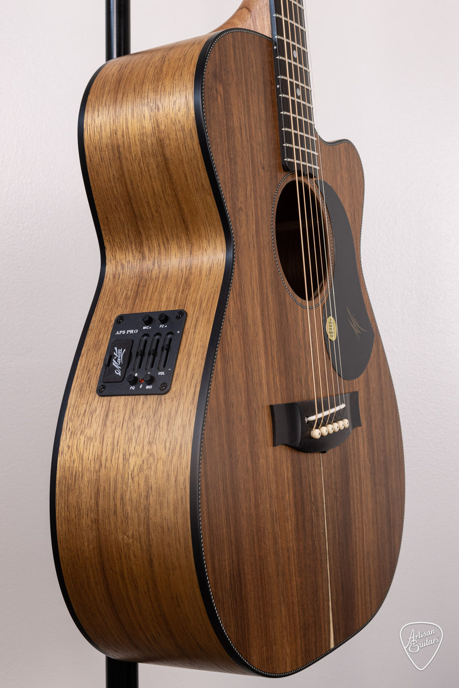 Maton Guitars All-Blackwood EBW-808C Cutaway - 16487