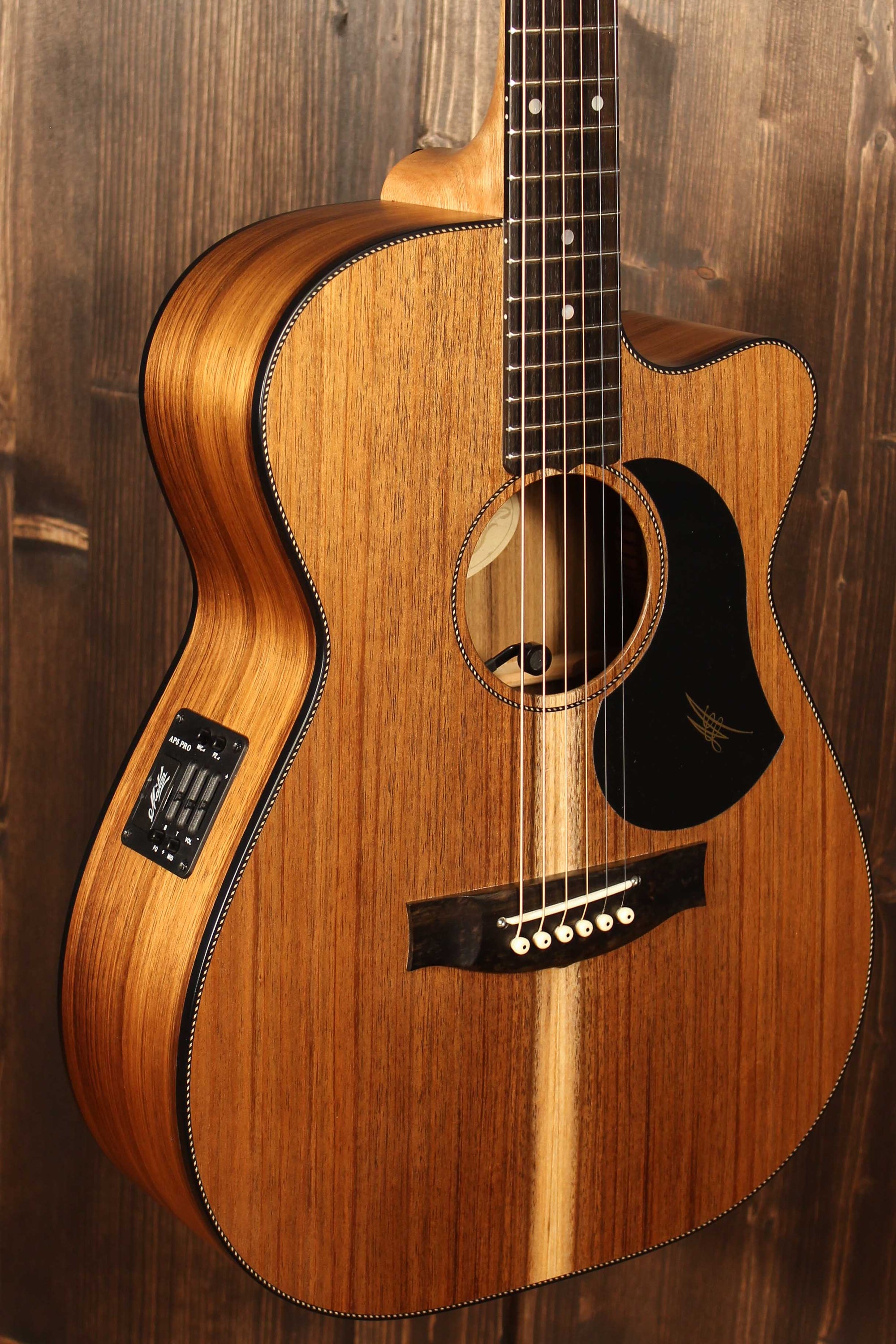 Maton Guitars EBW808C 2020 - 13989 - Artisan Guitars