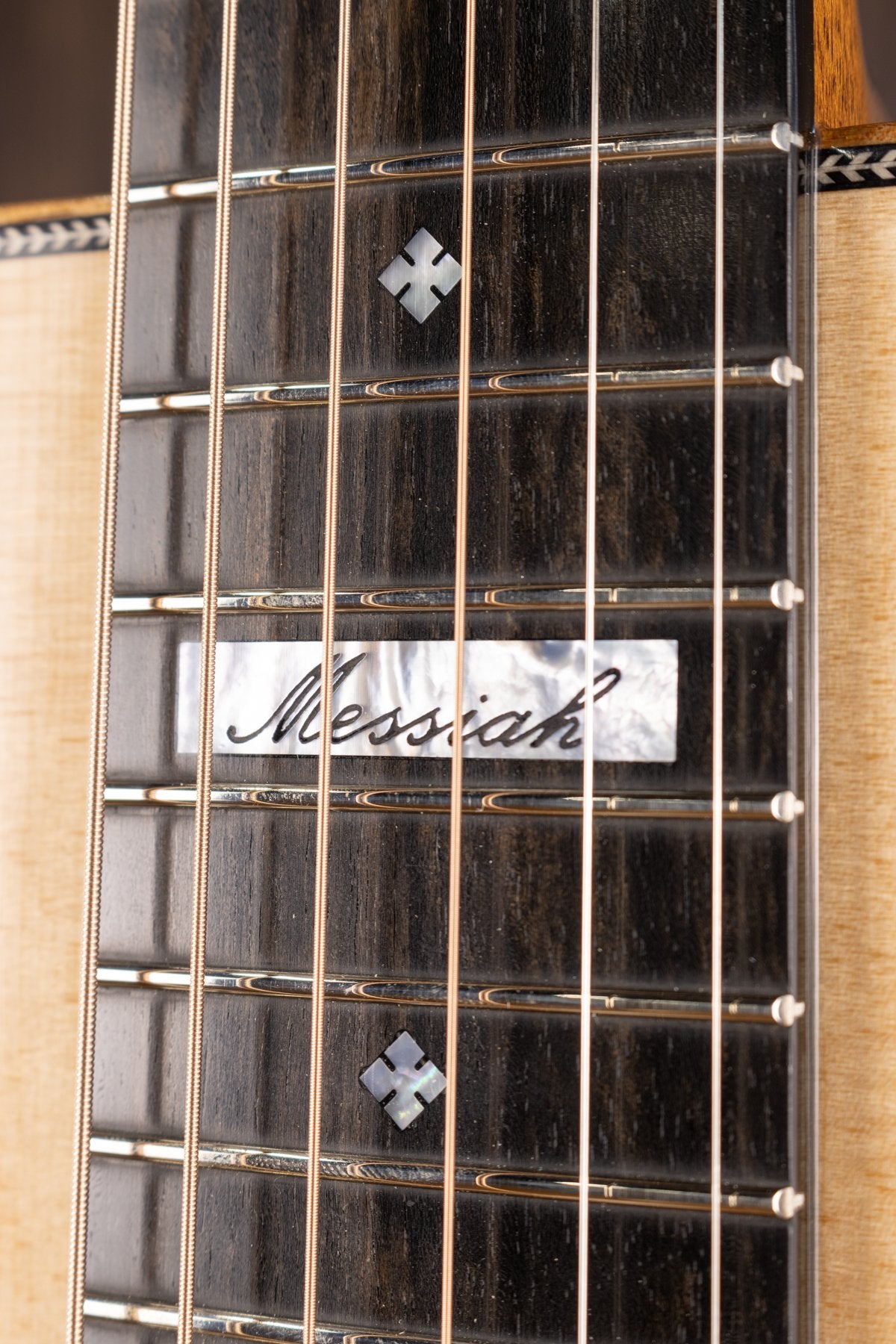 Maton Guitars EM100C 808 Messiah - 14871 - Artisan Guitars