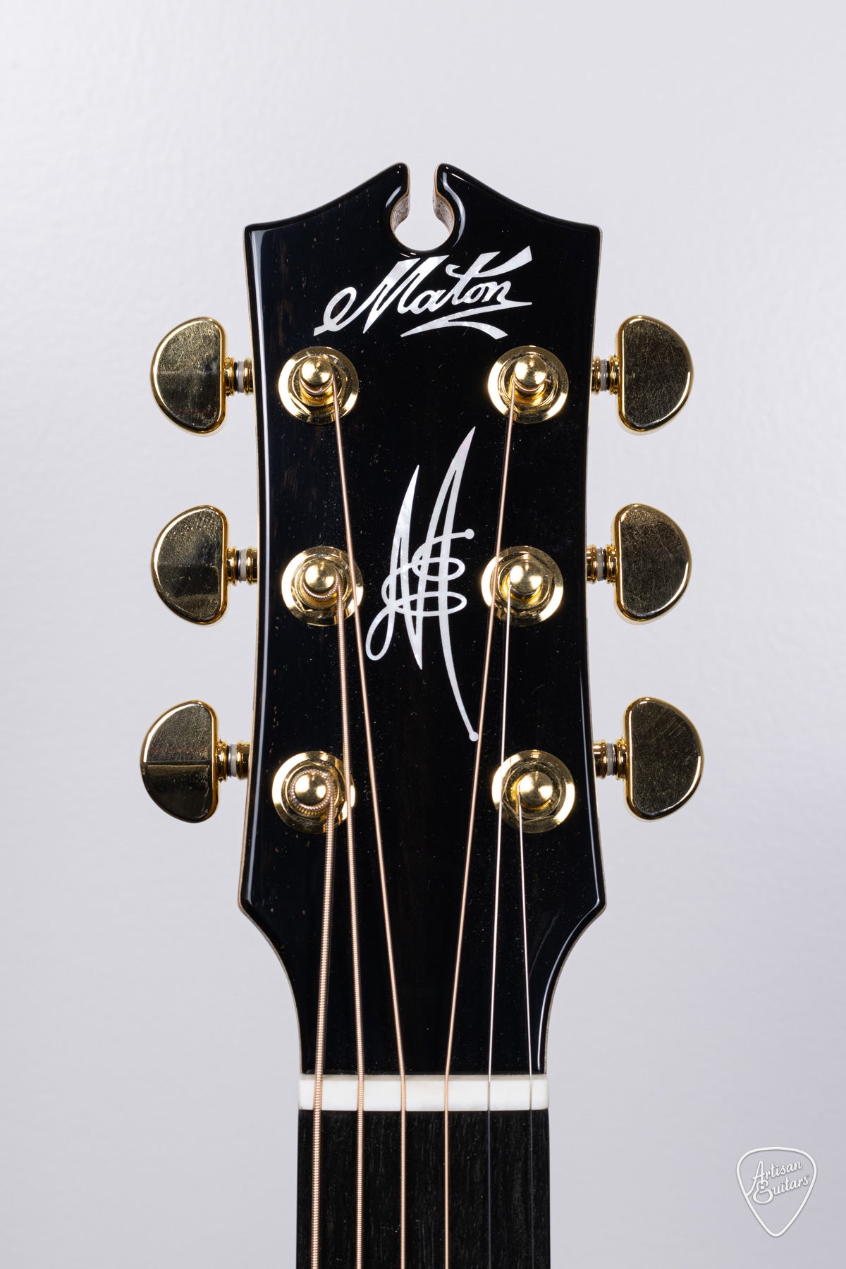 Maton Guitars EM100C-808 Messiah Cutaway - 16510