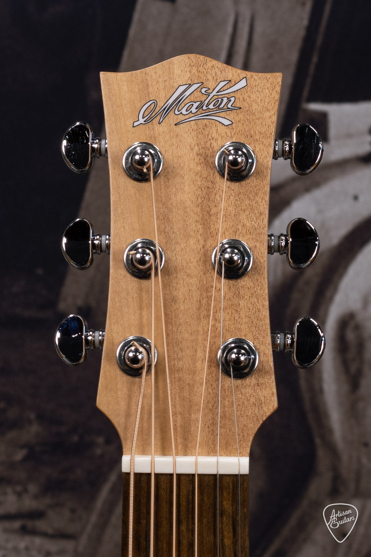 Maton Guitars EM6 Mini - 16112