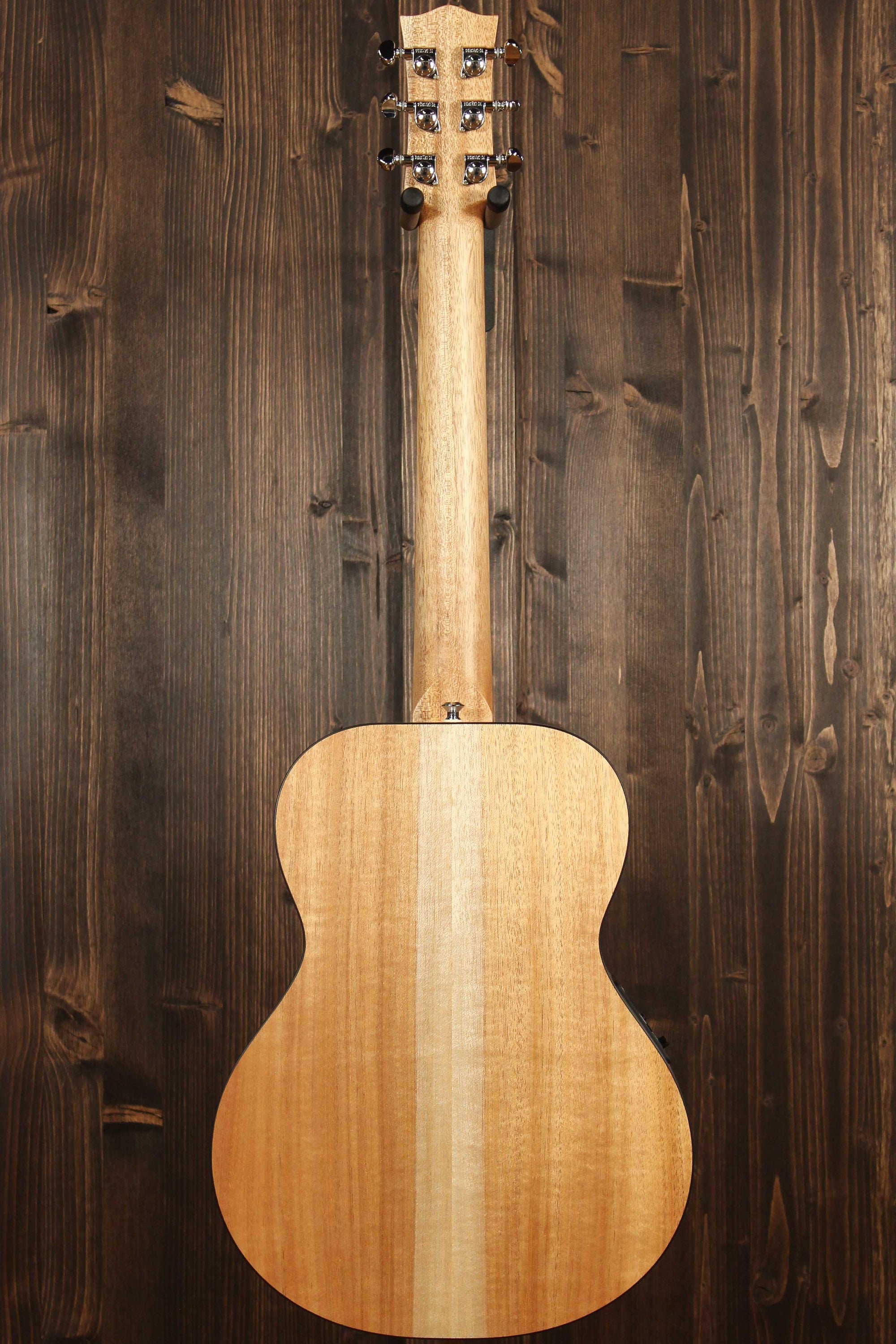 Maton Guitars EM6 Mini - 14328 - Artisan Guitars