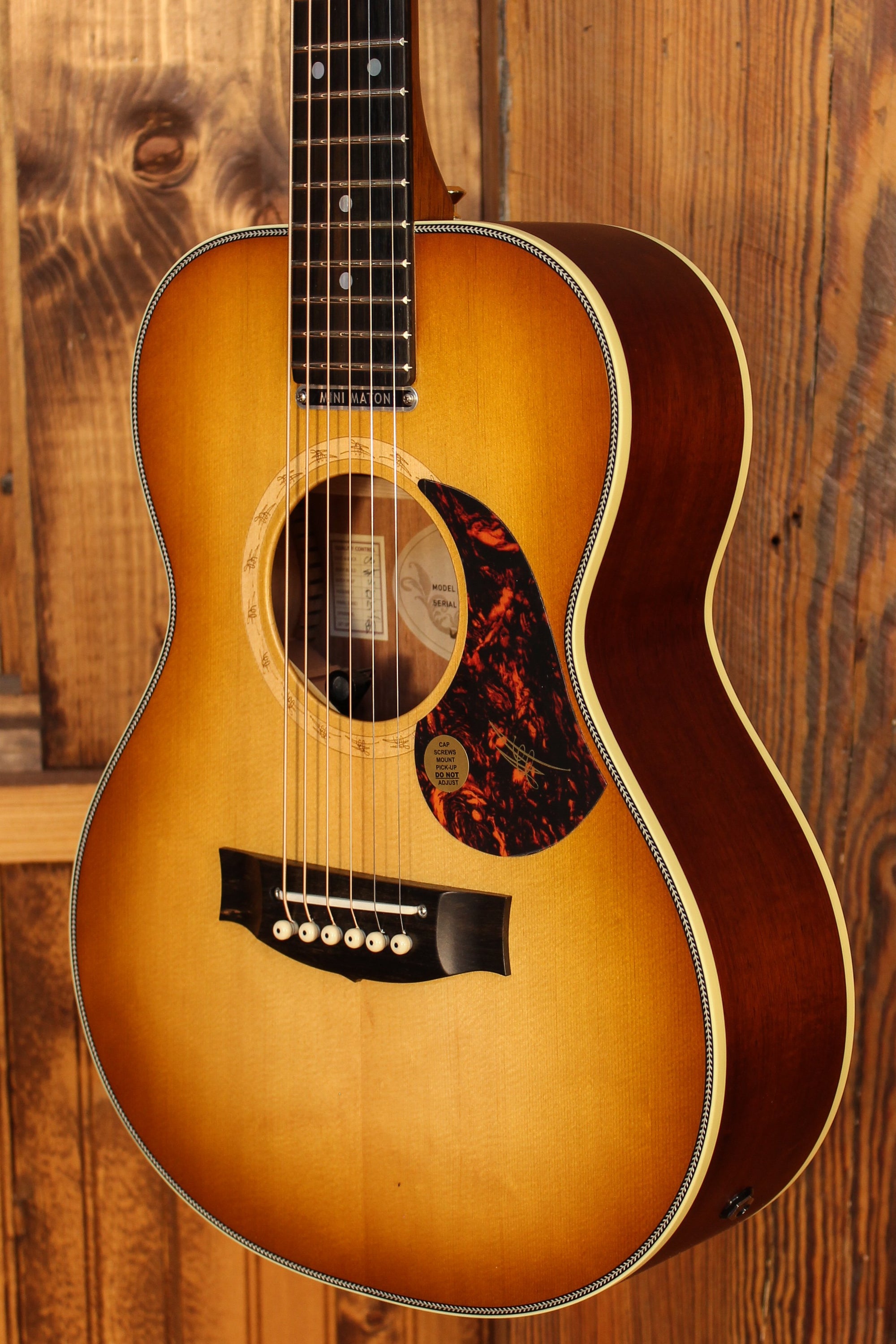 Maton EMD6 Mini Maton Diesel Sitka & Blackwood w/ Vintage Amber Sunburst - Artisan Guitars