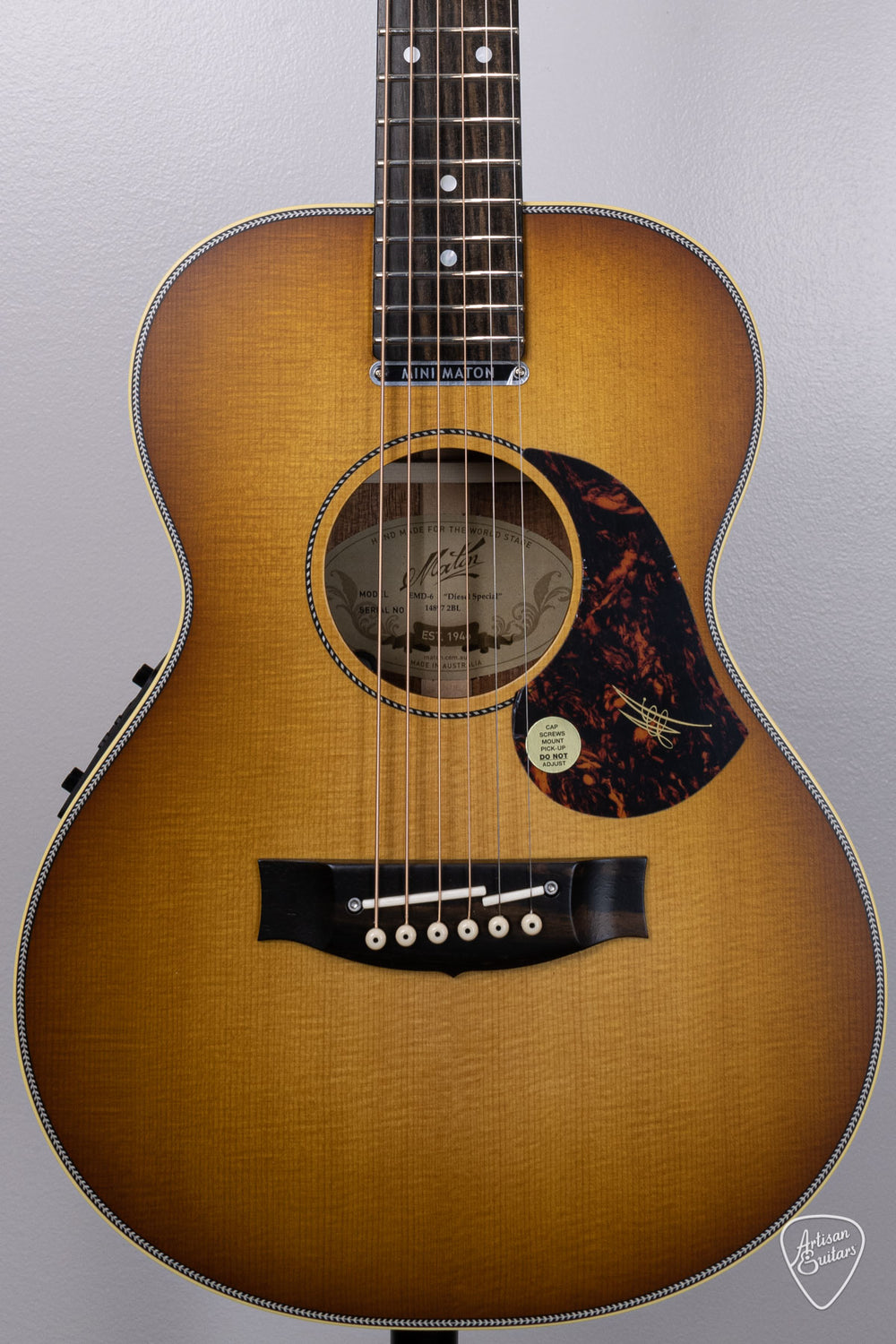 Maton Guitars Mini Gallery | Artisan Guitars