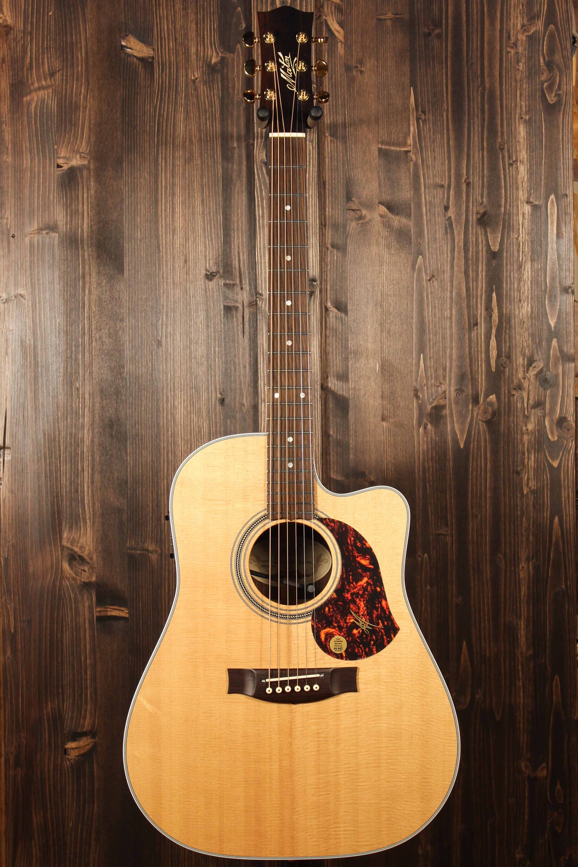 Maton Guitars ER90C Dreadnought Floor Model - 14485 - Artisan Guitars