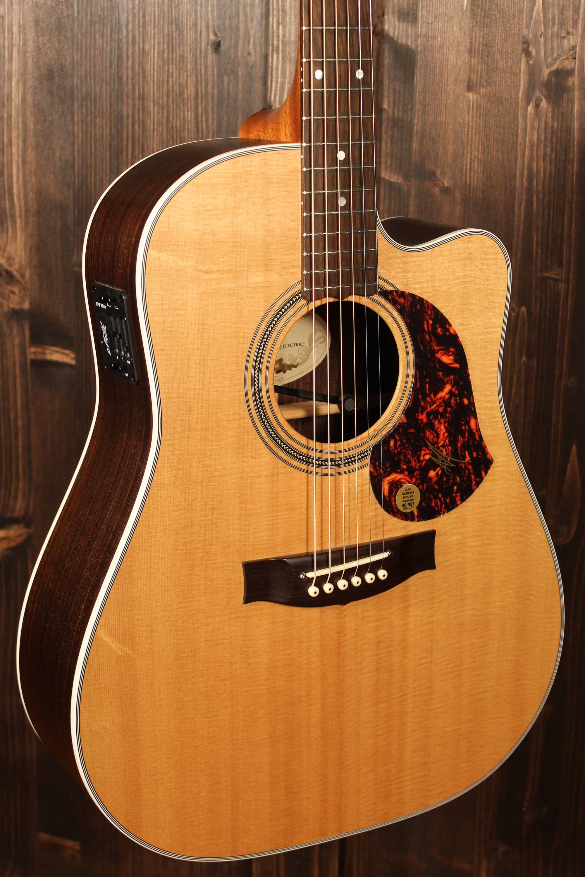 Maton Guitars ER90C Dreadnought Floor Model - 14485 - Artisan Guitars