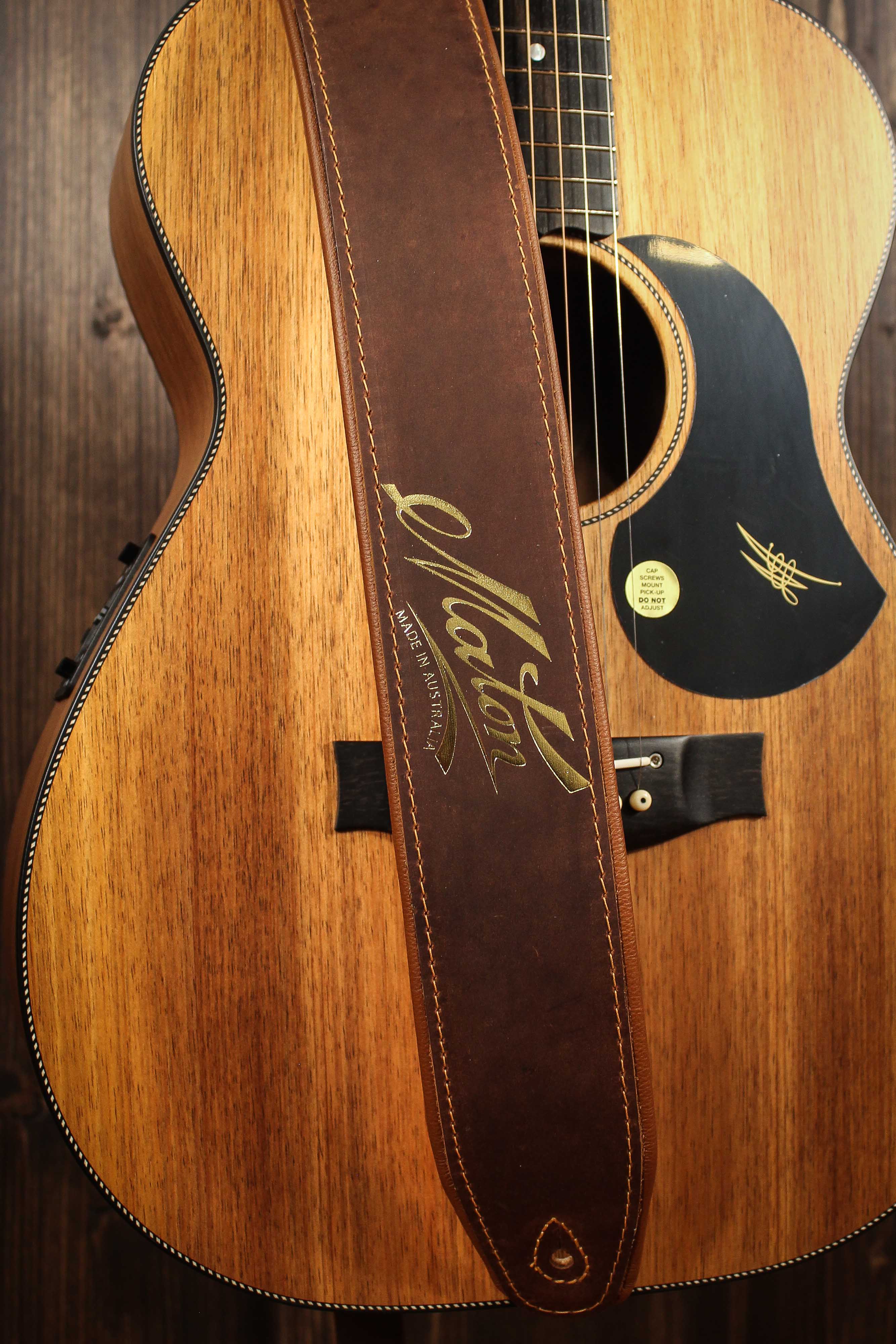 Maton Guitars Deluxe Padded Guitar Strap - Brown - 15203
