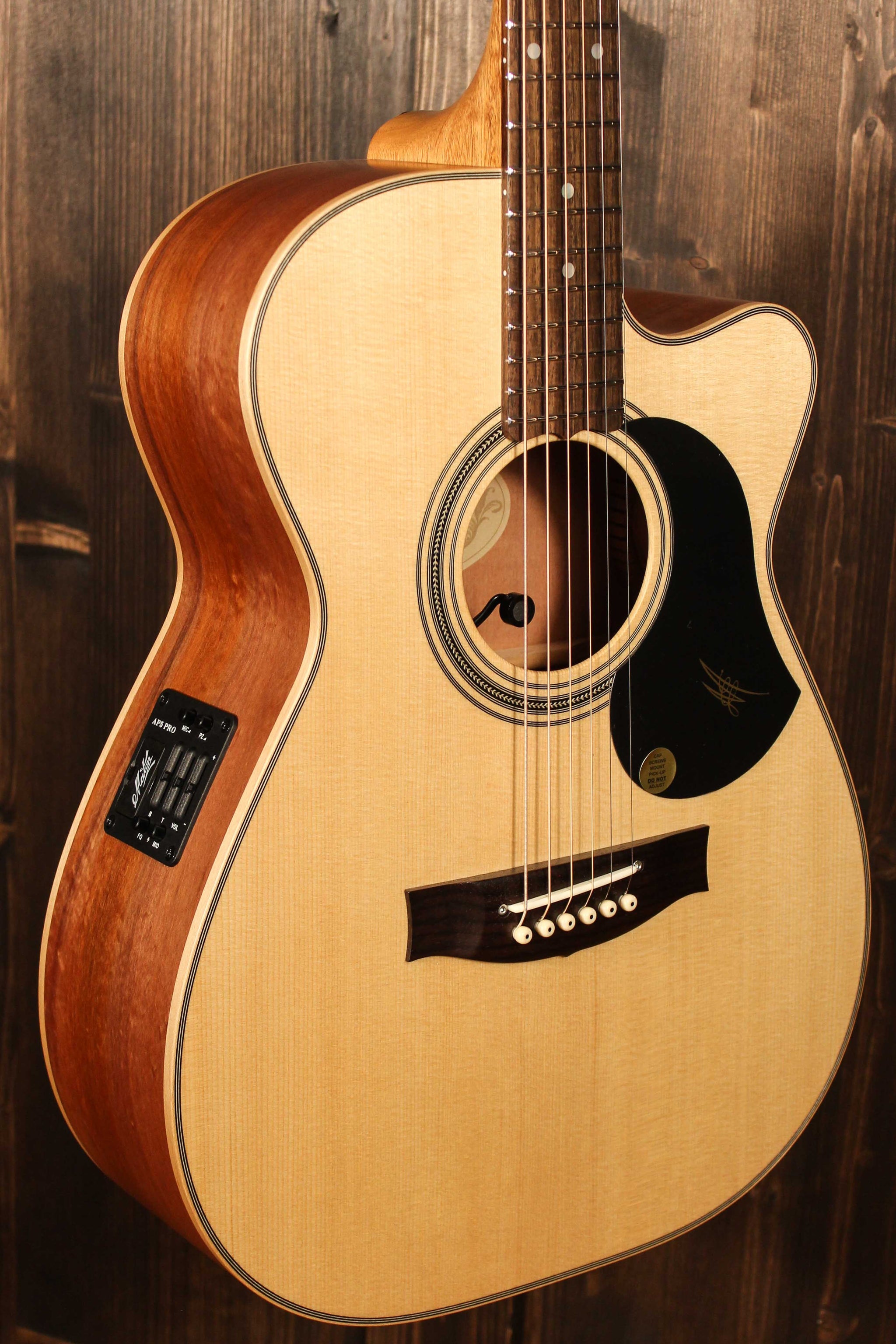 Maton Guitars EBG808C JR Signature - 14366 - Artisan Guitars