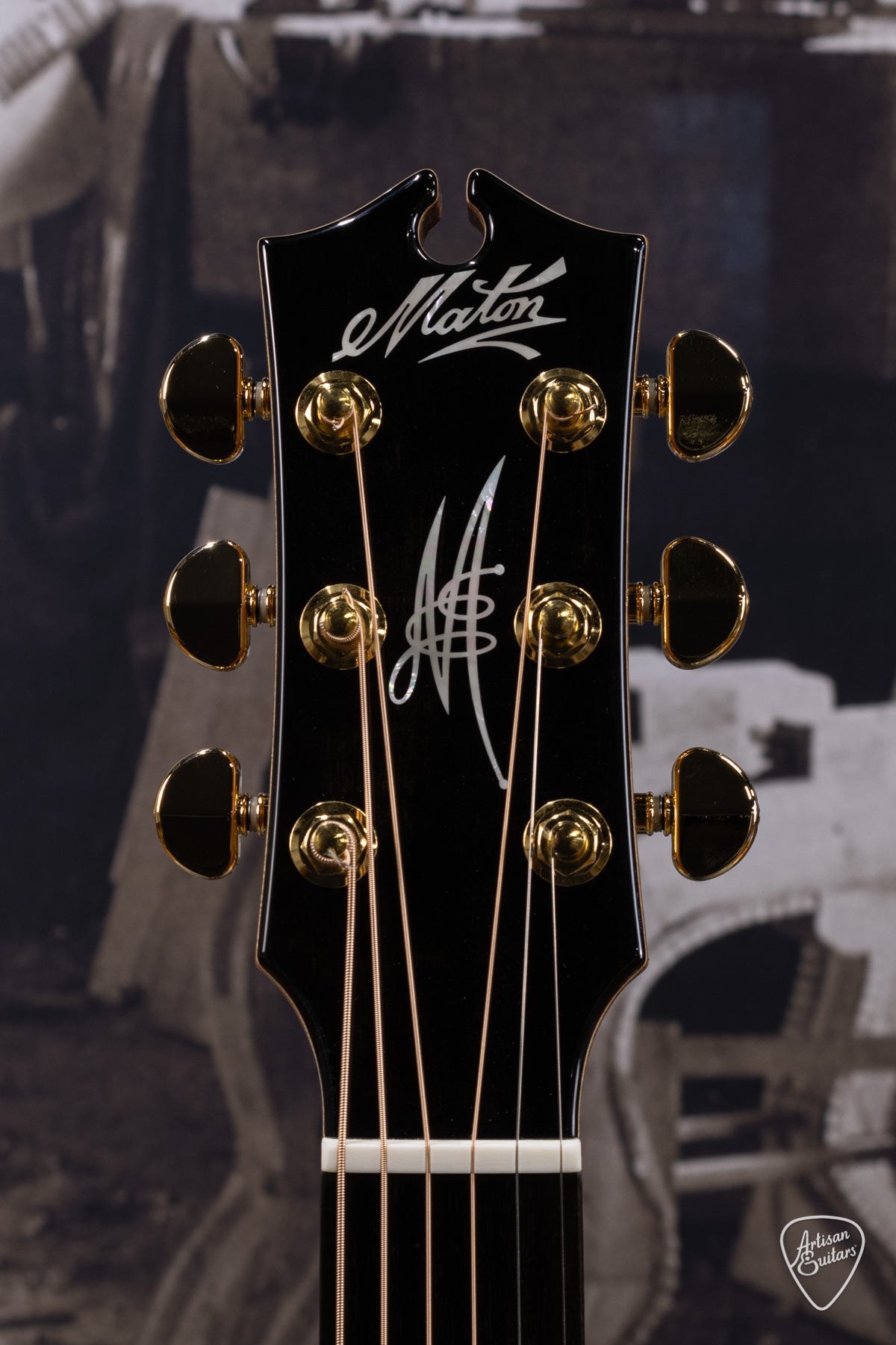 Maton Guitars EM100-808 Messiah Cutaway - 16166