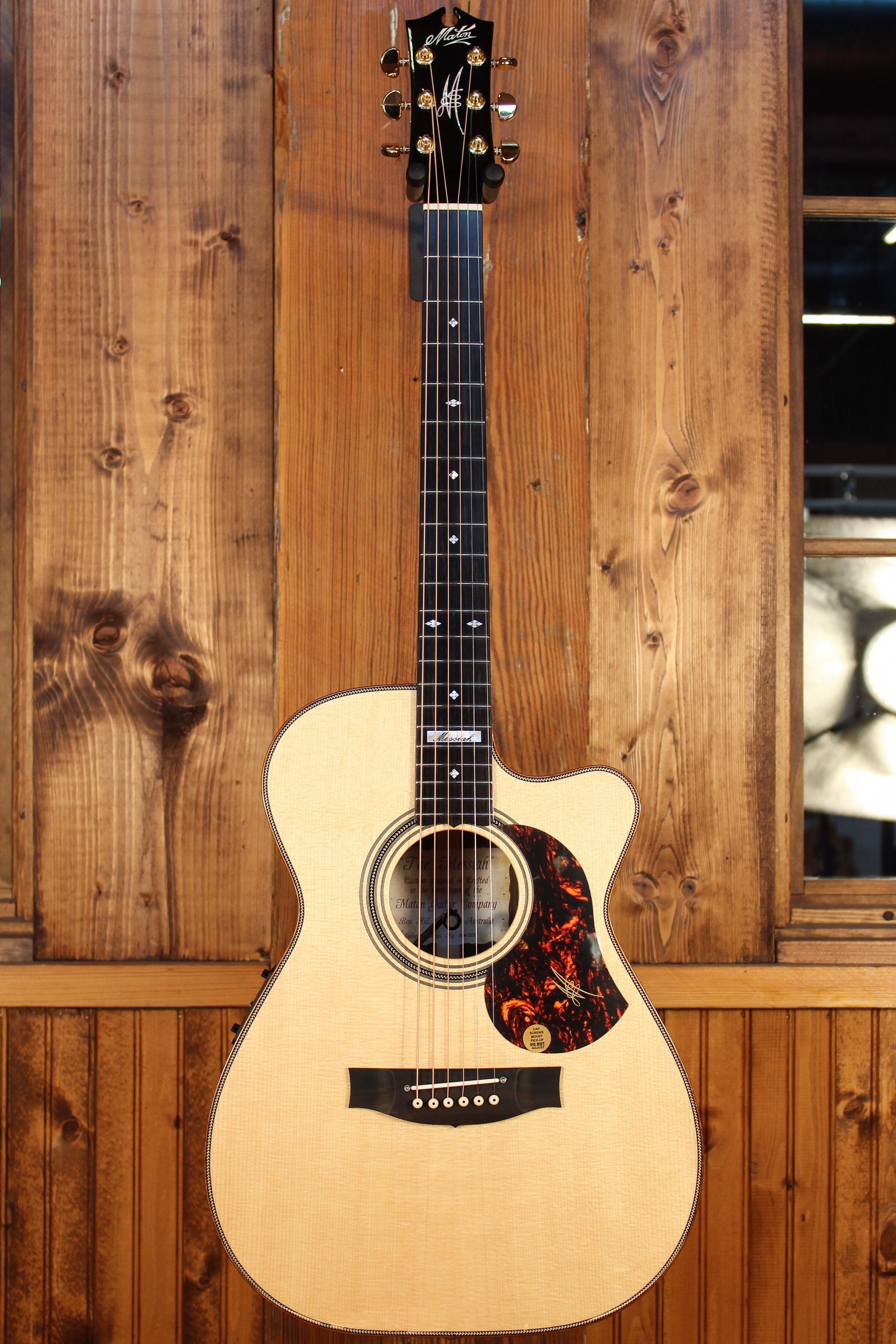 Maton Guitars EM100C 808 Messiah - 14078 - Artisan Guitars