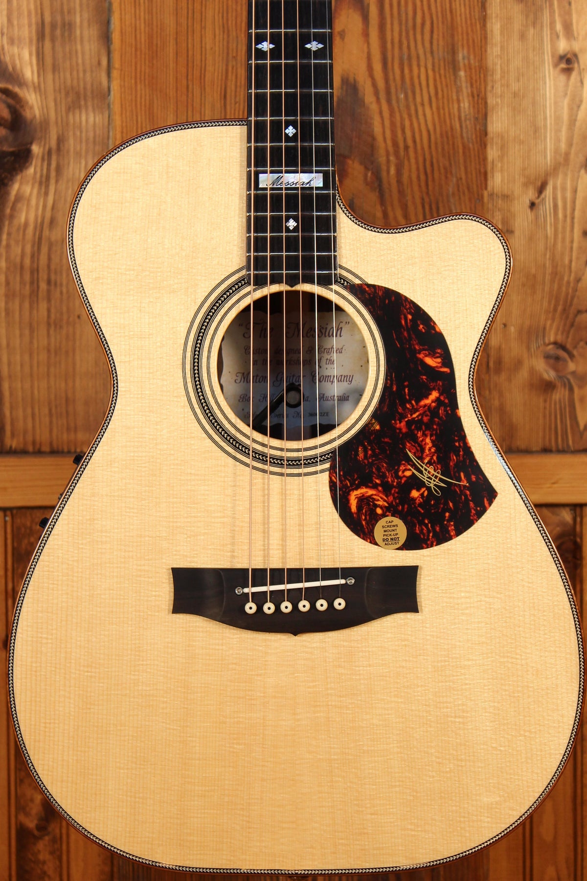 Maton Guitars EM100C 808 Messiah - 14078 - Artisan Guitars
