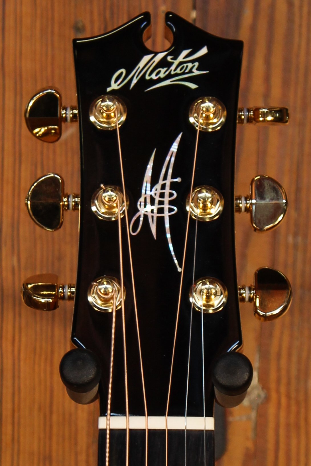 Maton Guitars EM100C 808 Messiah - 14078 - Artisan Guitars