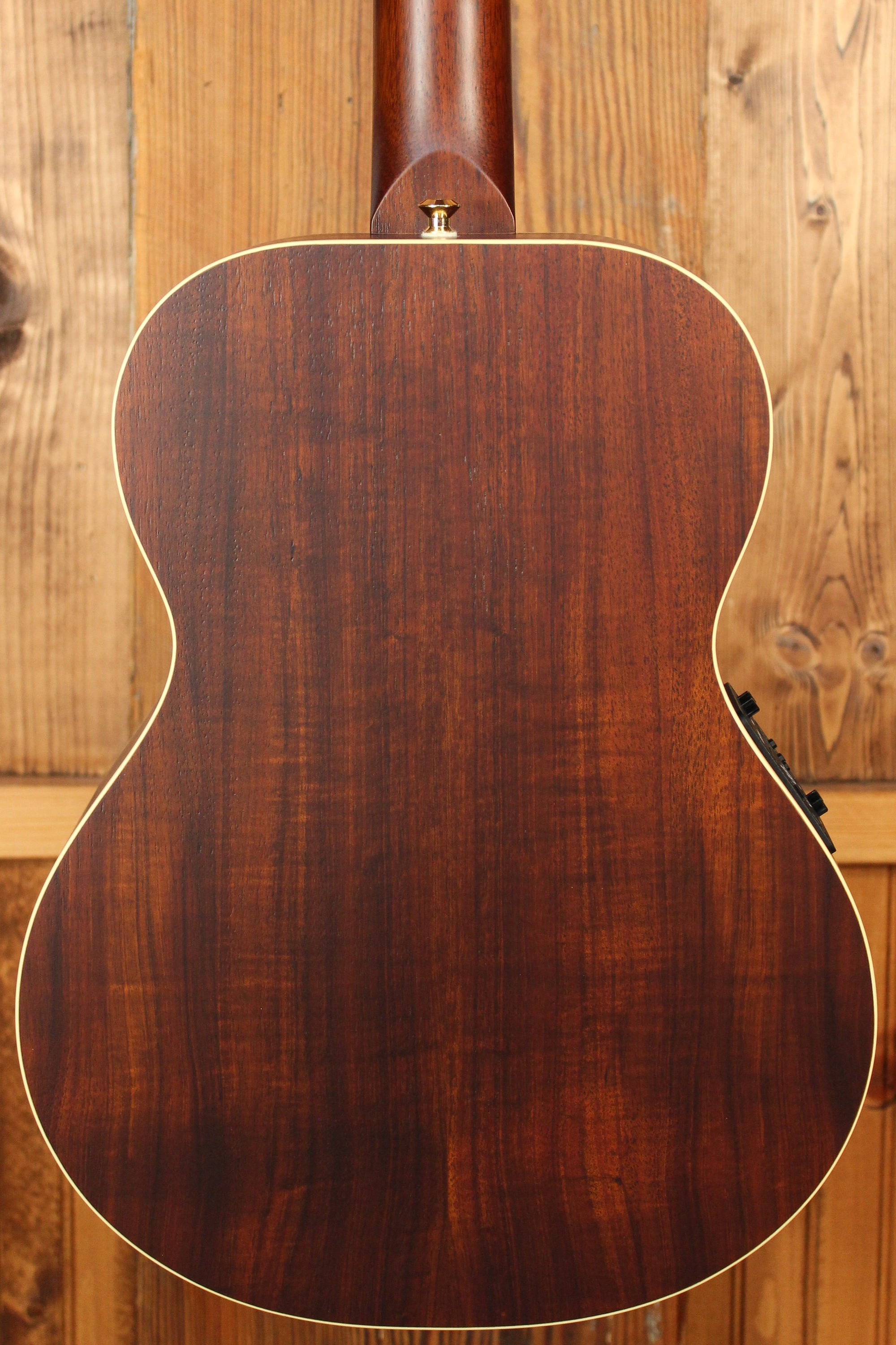 Maton EMD6 Mini Maton Diesel Sitka w/ Blackwood & Vintage Amber Sunburst - Artisan Guitars