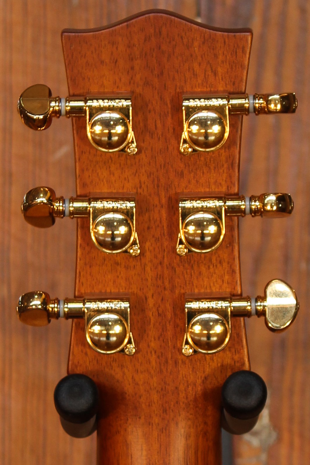 Maton EMD6 Mini Maton Diesel Sitka w/ Blackwood & Vintage Amber Sunburst - Artisan Guitars
