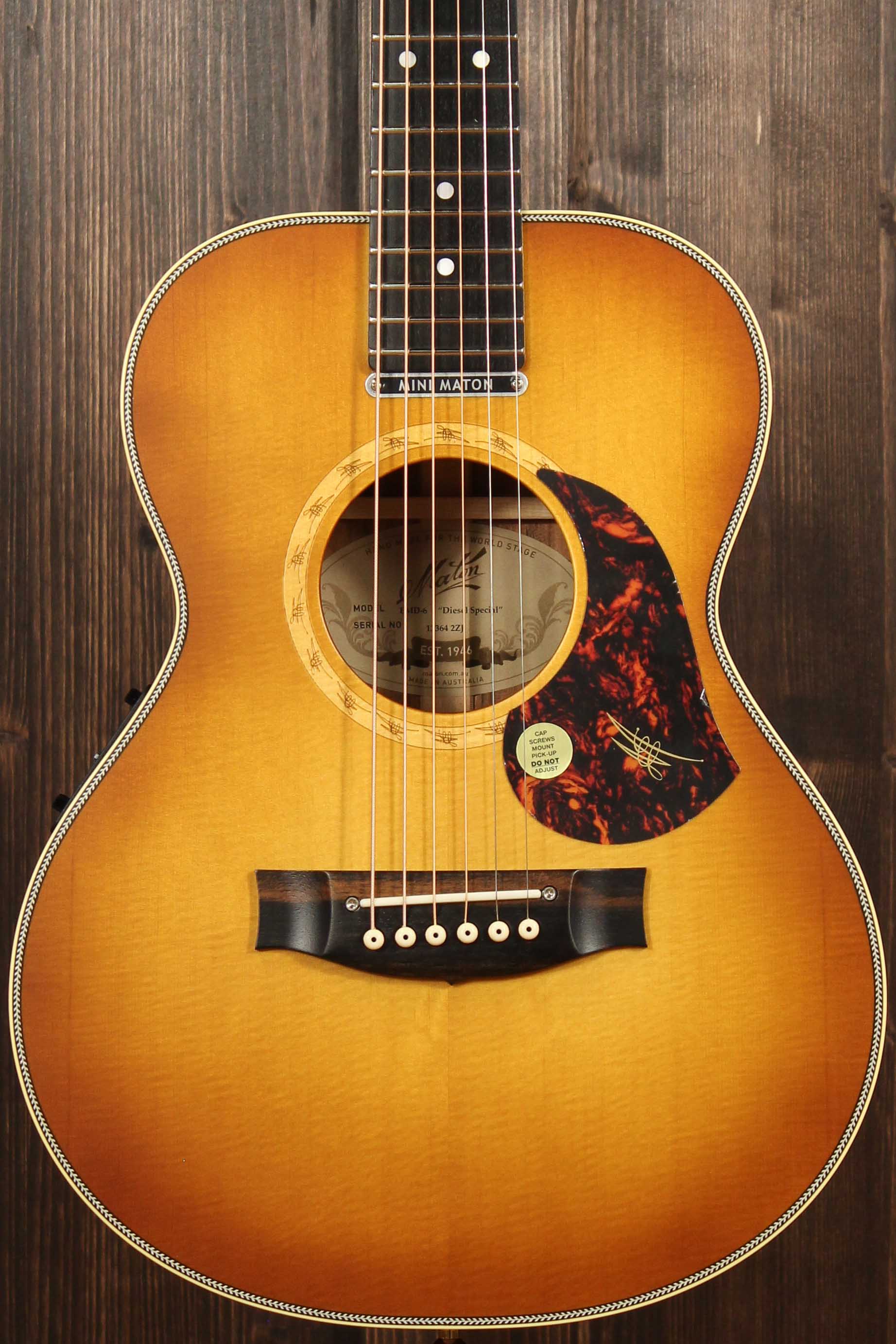 Maton Guitars EMD-6 Mini Diesel - 14333 - Artisan Guitars