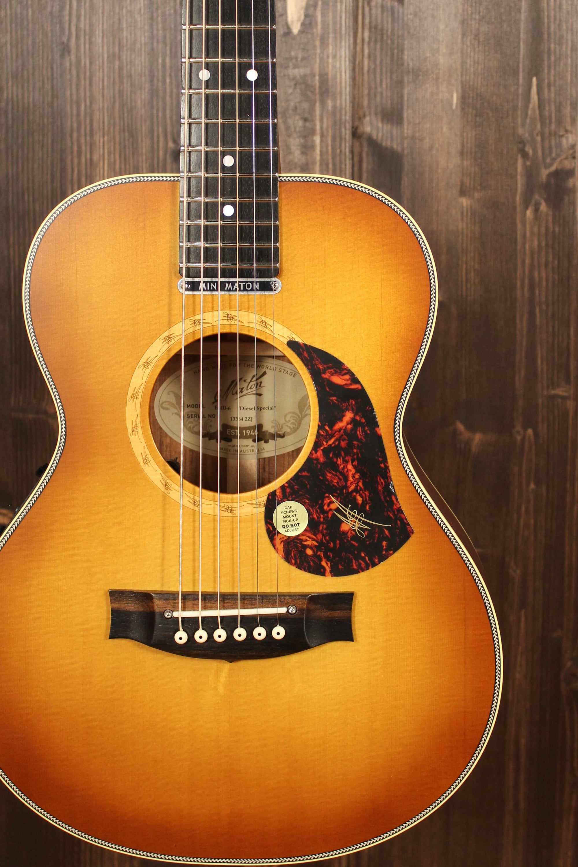 Maton Guitars EMD-6 Mini Diesel - 14333 - Artisan Guitars