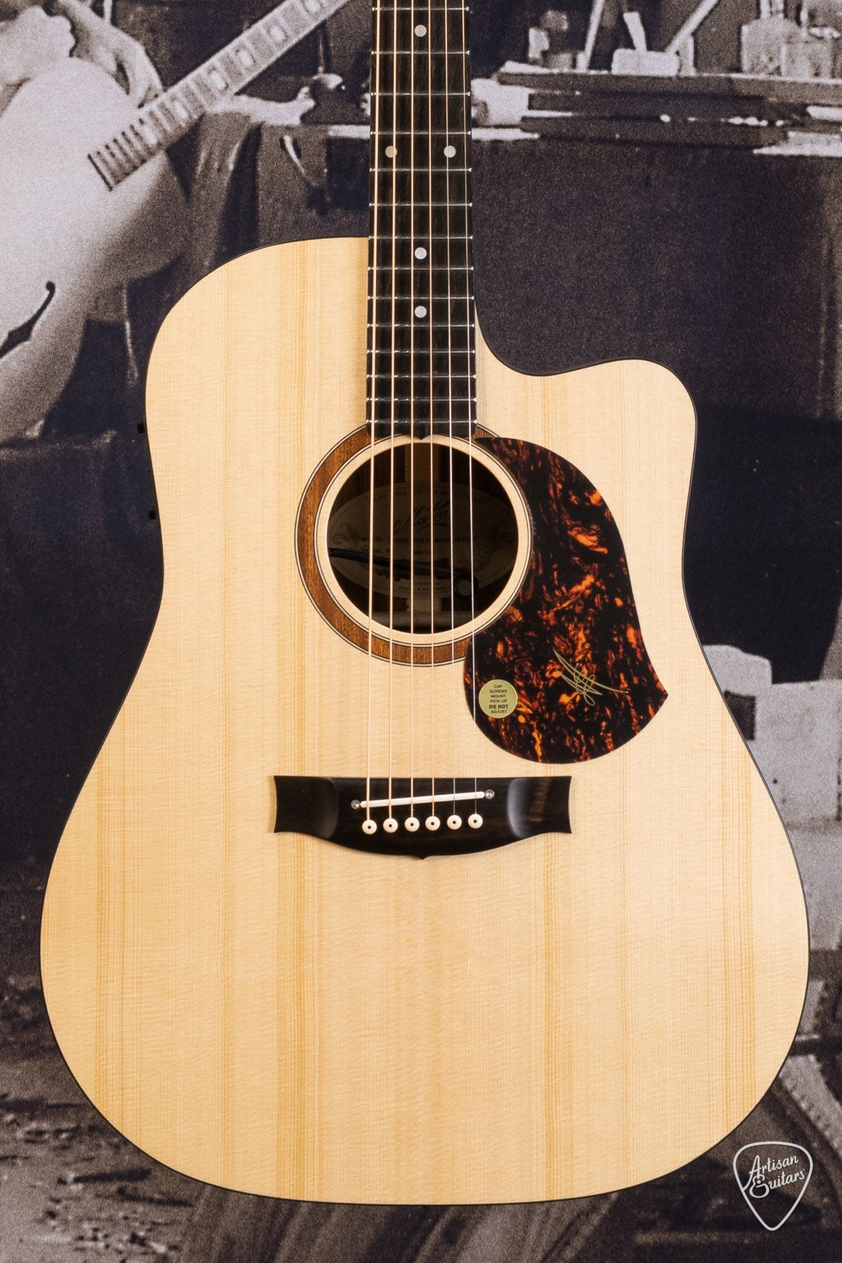 Maton Guitars SRS70C Dreadnought Cutaway - 16132